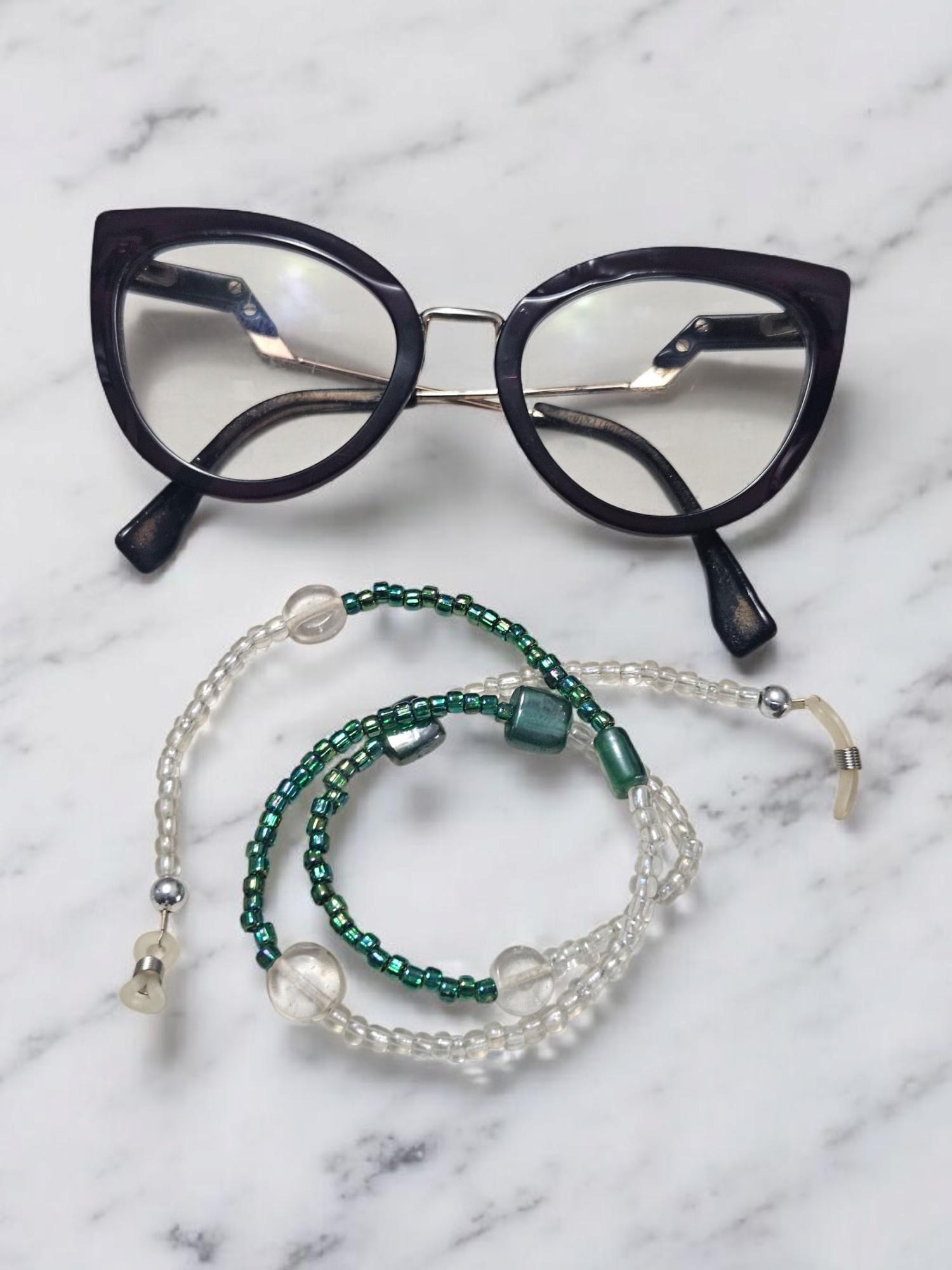 Elegant Beaded Eyeglass Chain – Stylish Glasses Holder for Women | Handmade Eyewear Accessory view 2