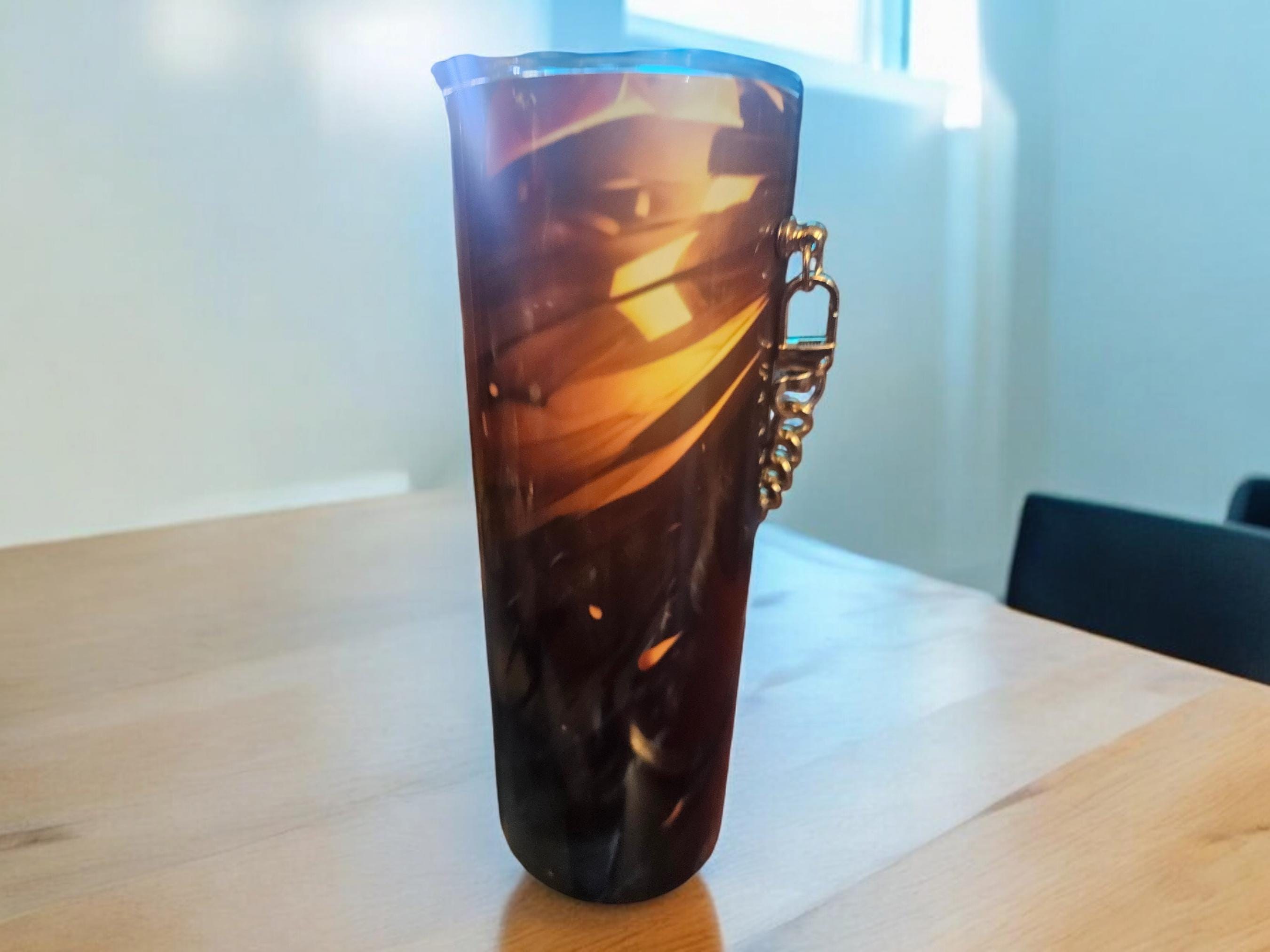 Chain Purse Afrocentric Woman 20 oz tumbler view 3