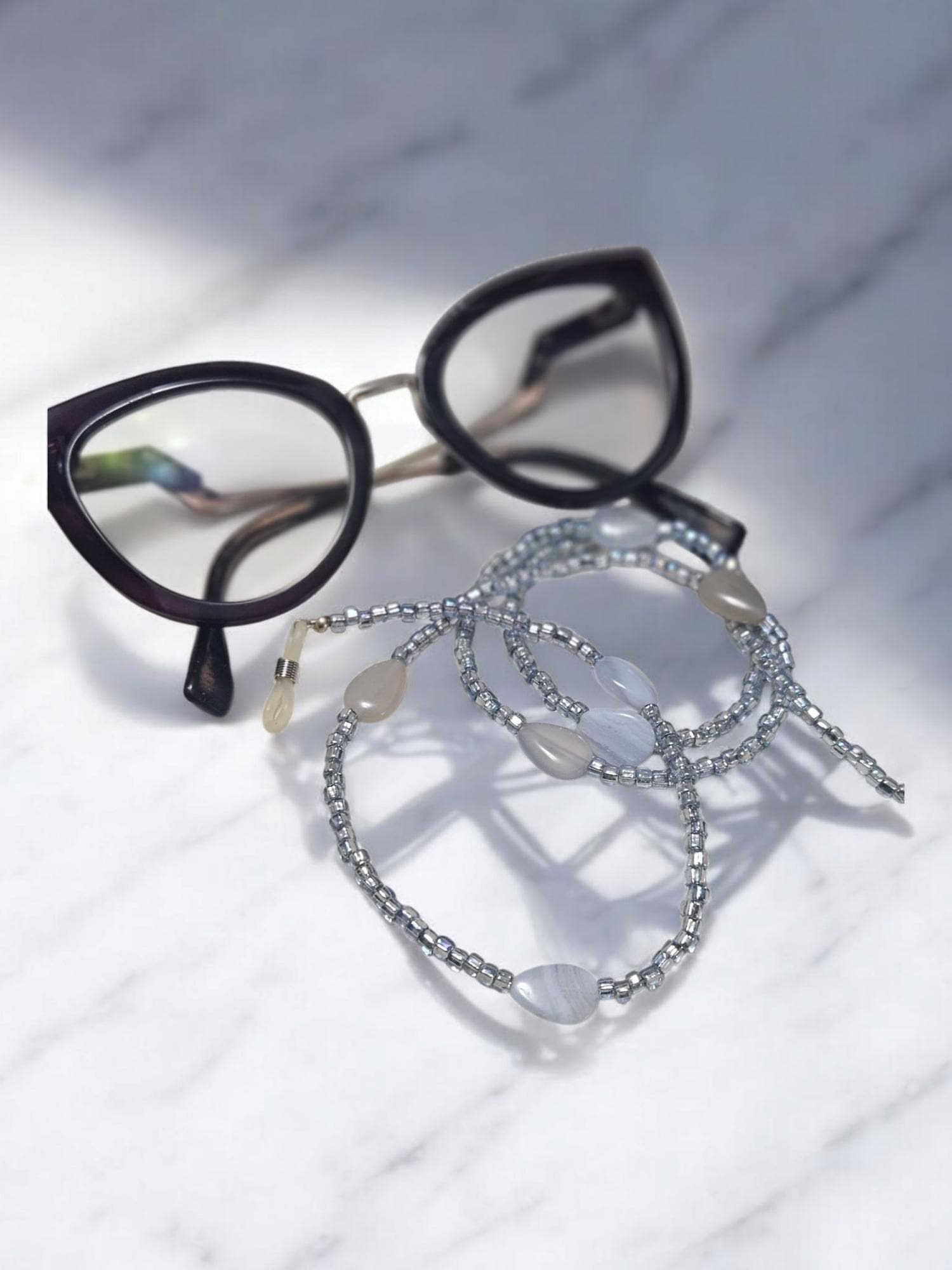 Elegant Beaded Eyeglass Chain – Stylish Glasses Holder for Women | Handmade Eyewear Accessory