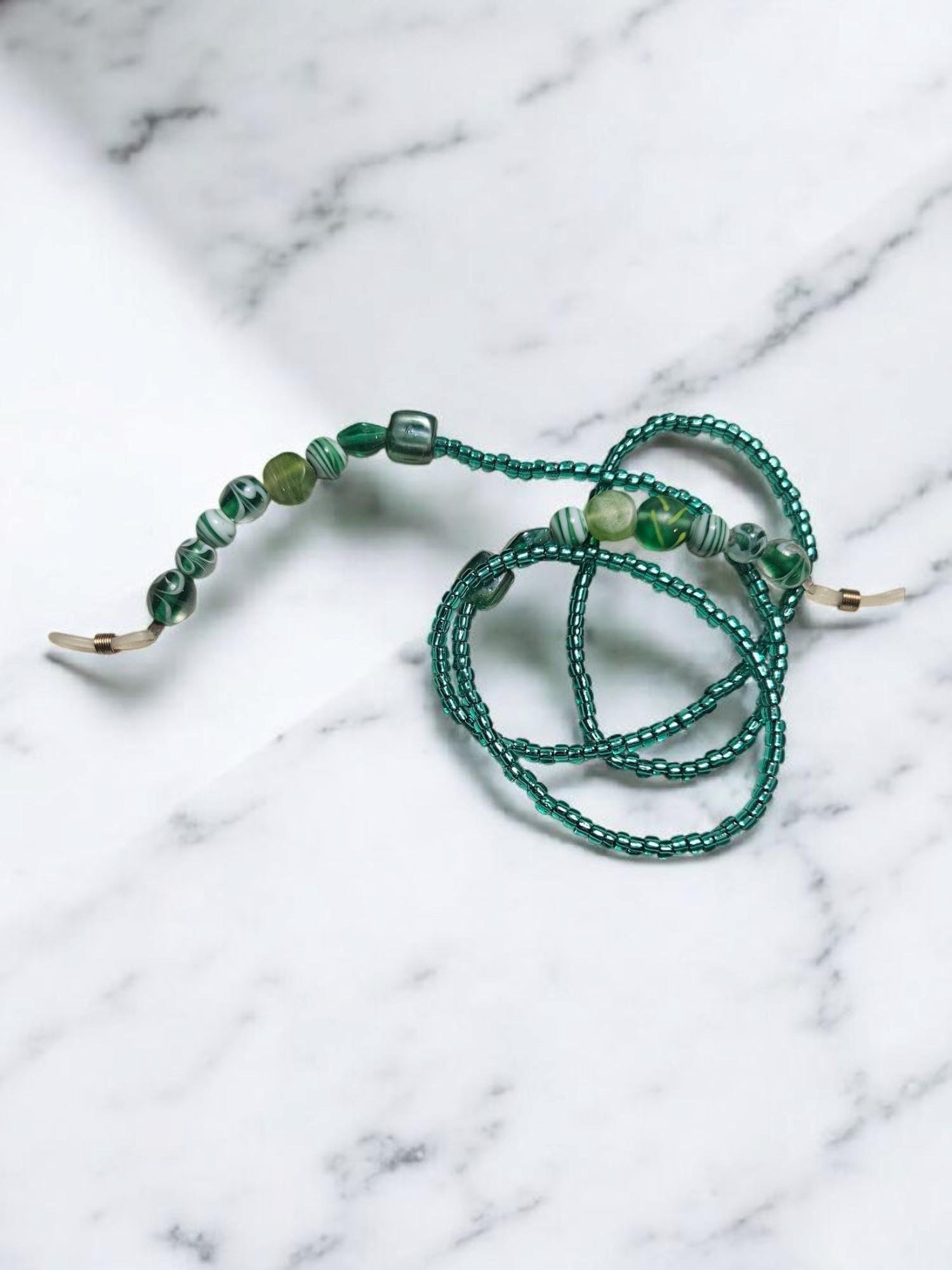 Elegant Beaded Eyeglass Chain – Stylish Glasses Holder for Women | Handmade Eyewear Accessory view 2