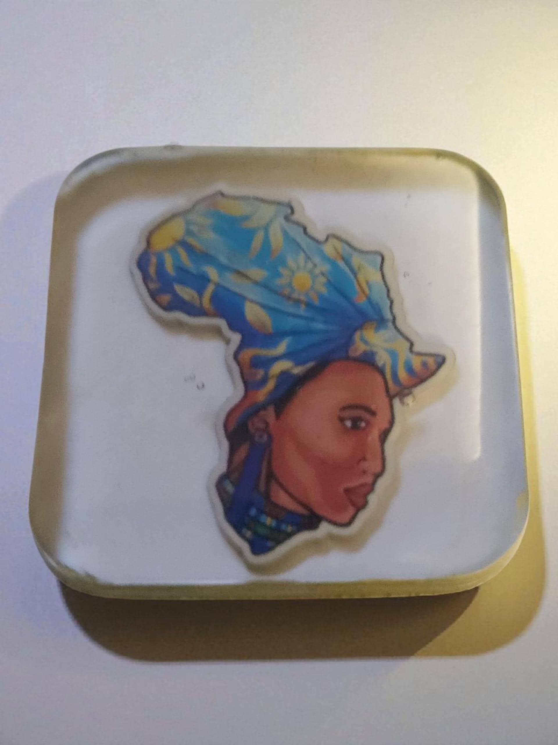 Momma Africa Resin Lapel pin