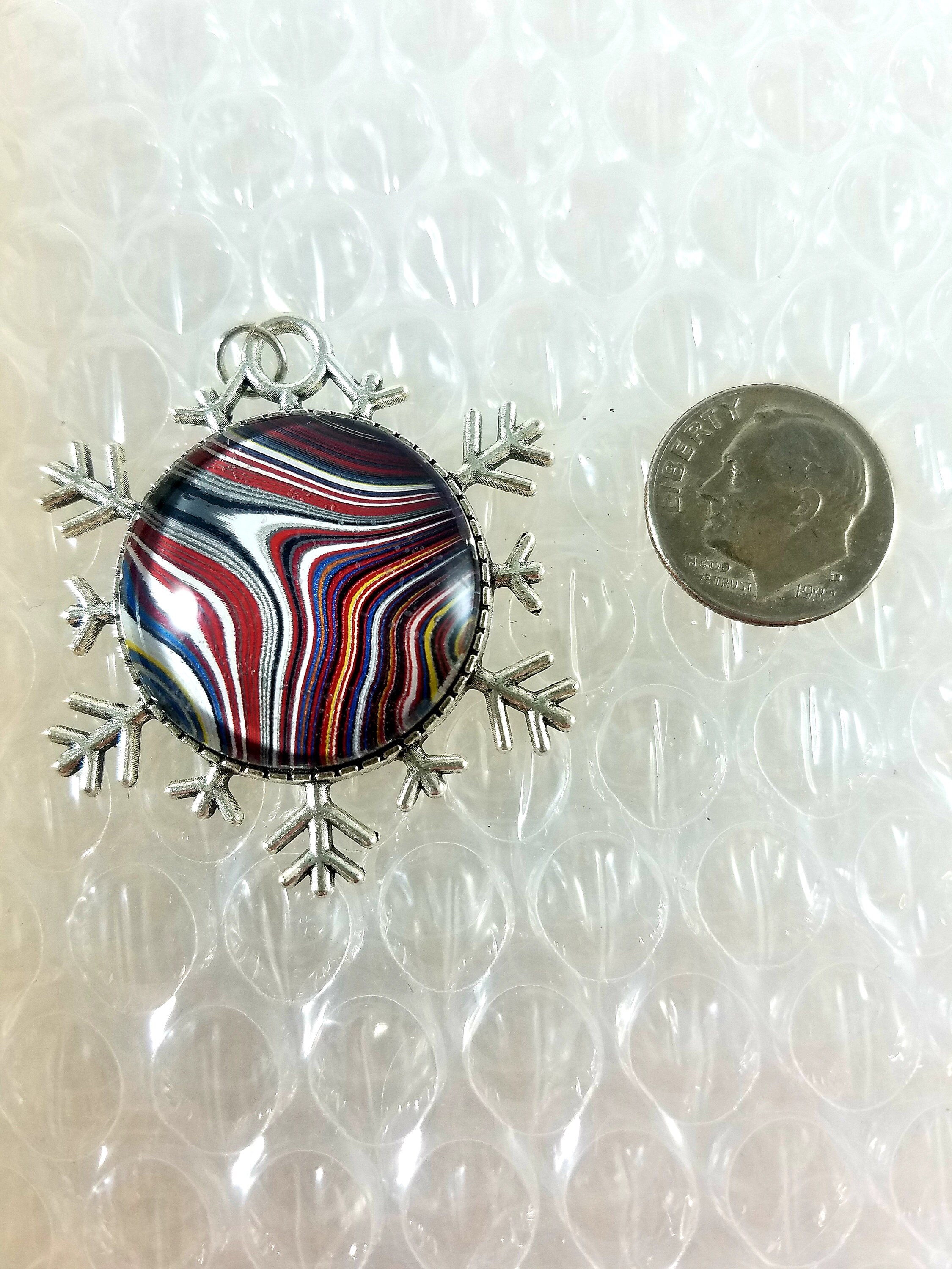 Corvette Fordite Snowflake Christmas Decoration, Winter pendant, Holiday Brooch, view 3