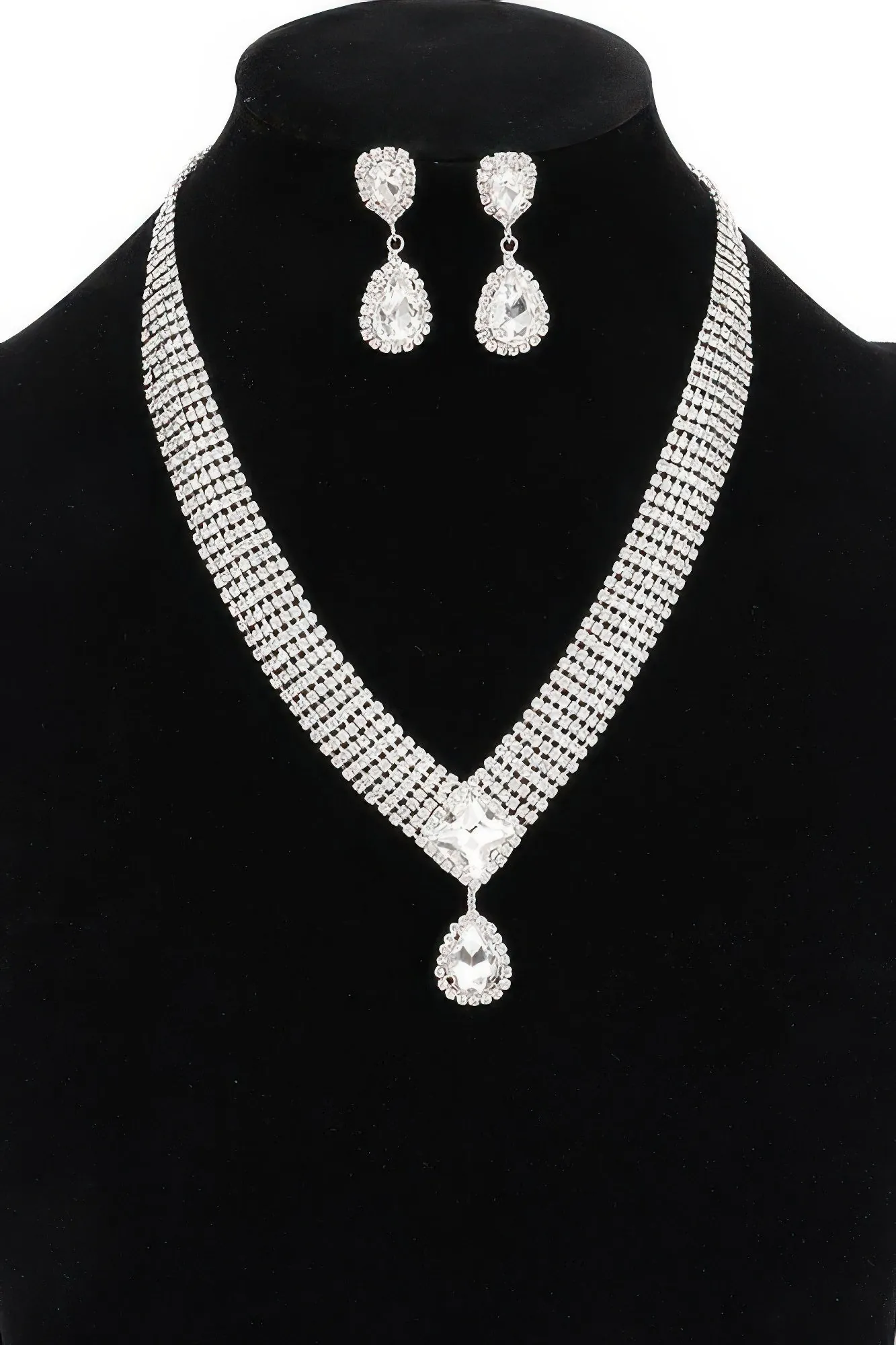 Golden Heir | The "Aethelgard" Gala Suite – 17" Precision-Cut Rhinestone Necklace & Earring Set