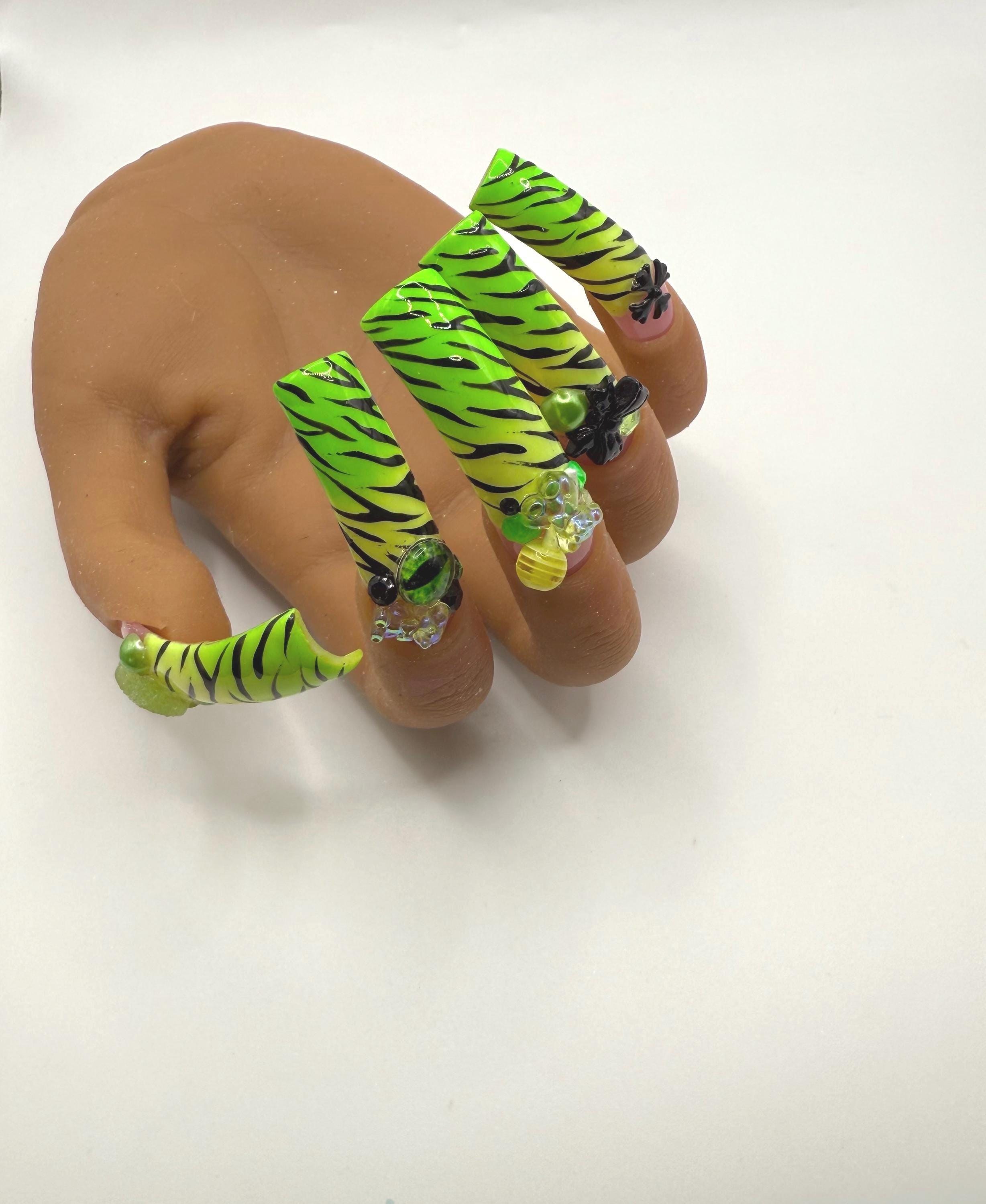 Ombré Zebra Curved press on set