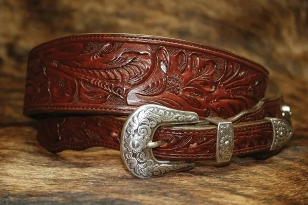 Handcrafted leather guitar strap