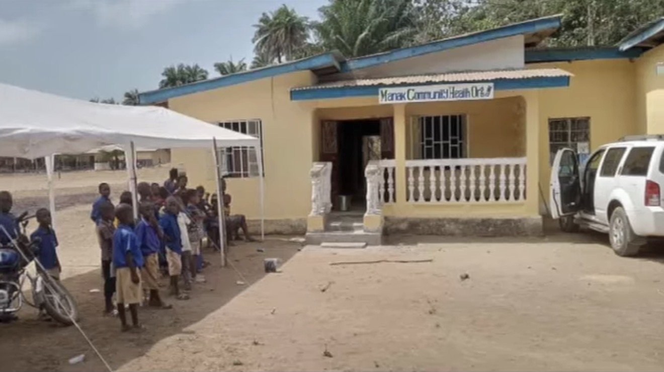 The temporary MaCHO free clinic in Yurika Village