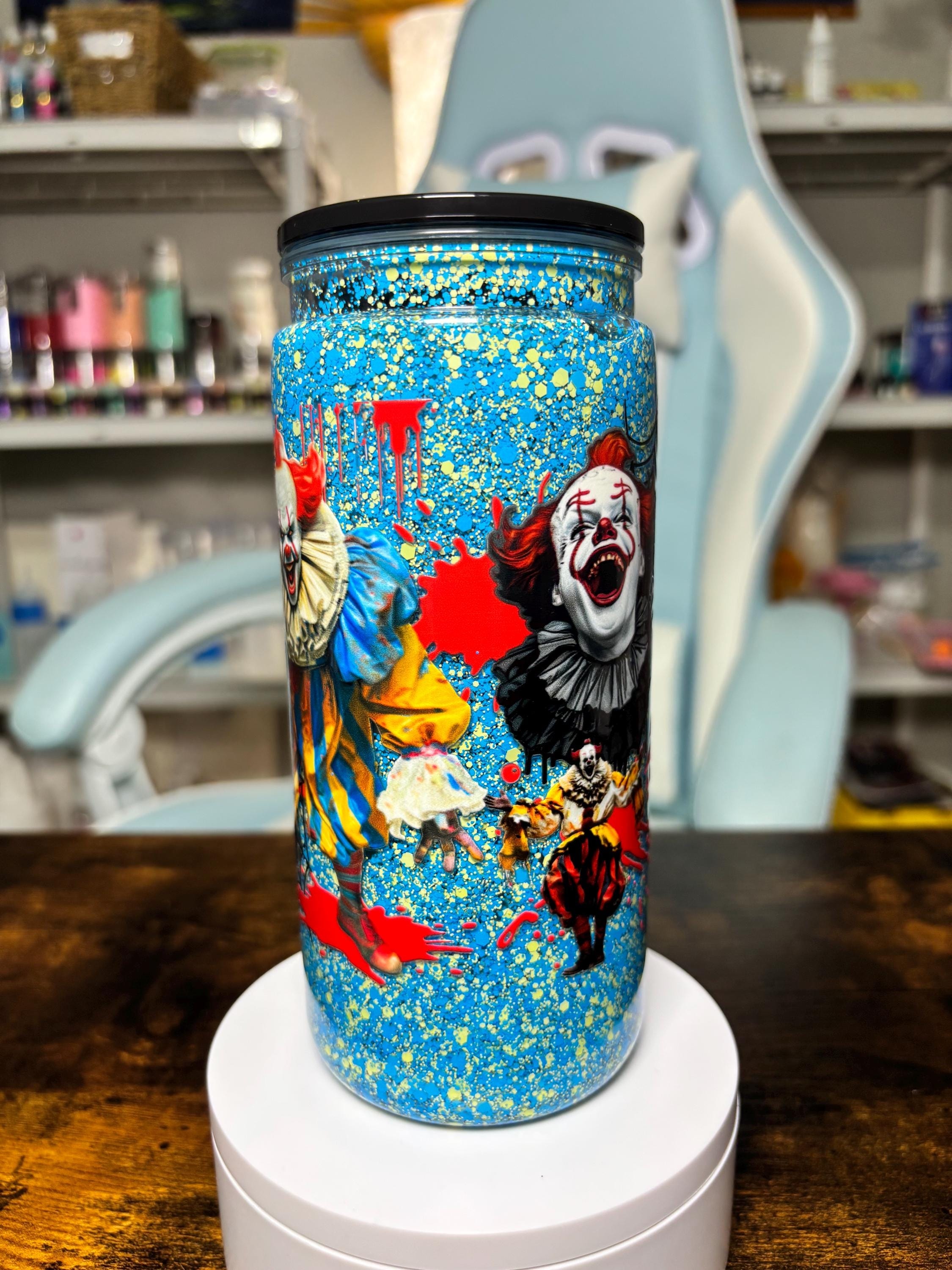 Creepy Clown 20oz Slow Flow Glitter Tumbler, Horror Snowglobe Cup, Scary Clown Tumbler, Halloween Horror Cup, Creepy Circus Gift