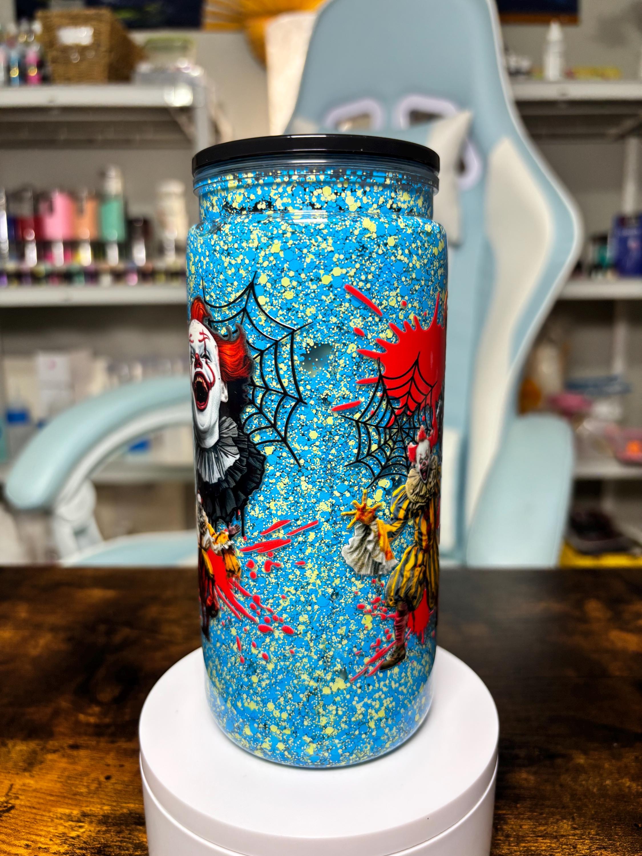 Creepy Clown 20oz Slow Flow Glitter Tumbler, Horror Snowglobe Cup, Scary Clown Tumbler, Halloween Horror Cup, Creepy Circus Gift