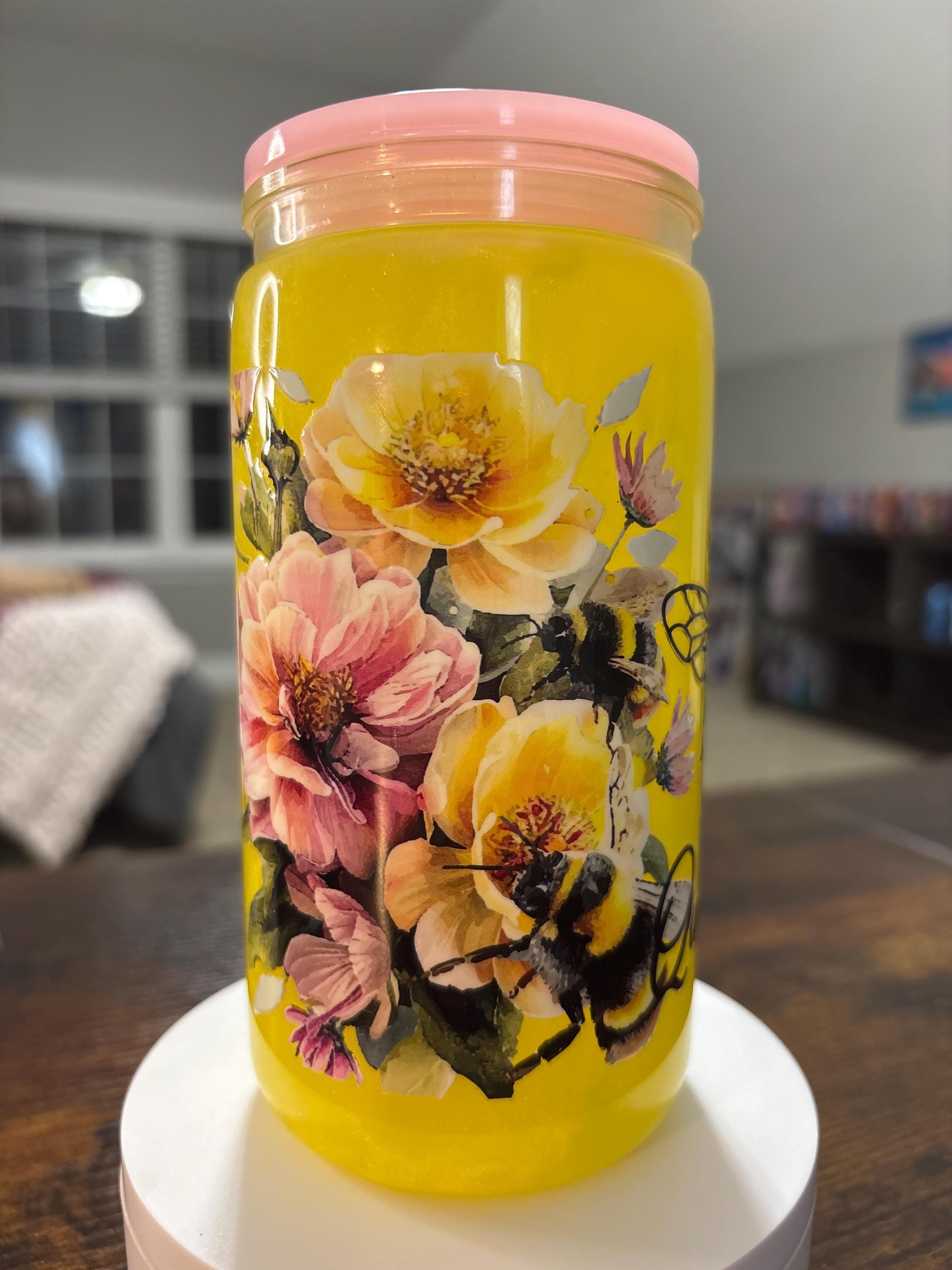 Handmade Queen Bee Snow Globe Tumbler | Glitter, 20oz Cup (Made to Order)