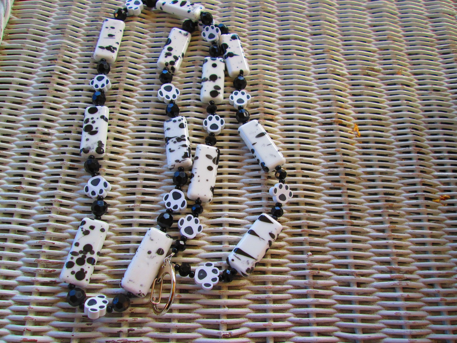 Beaded Lanyard: Dog Paw & Spots, 703