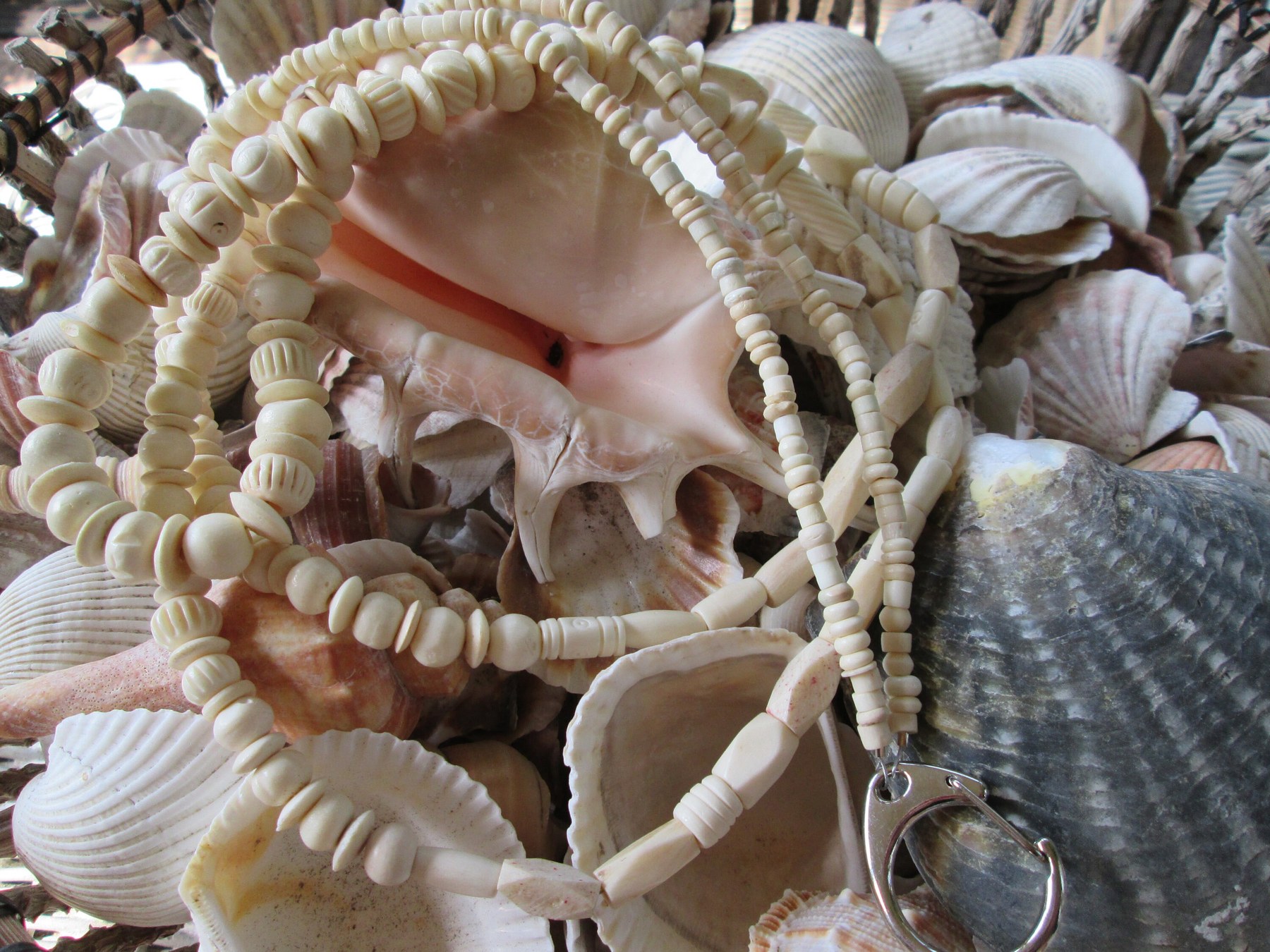Lanyard, beige bone bead lanyard, 719, detail 2