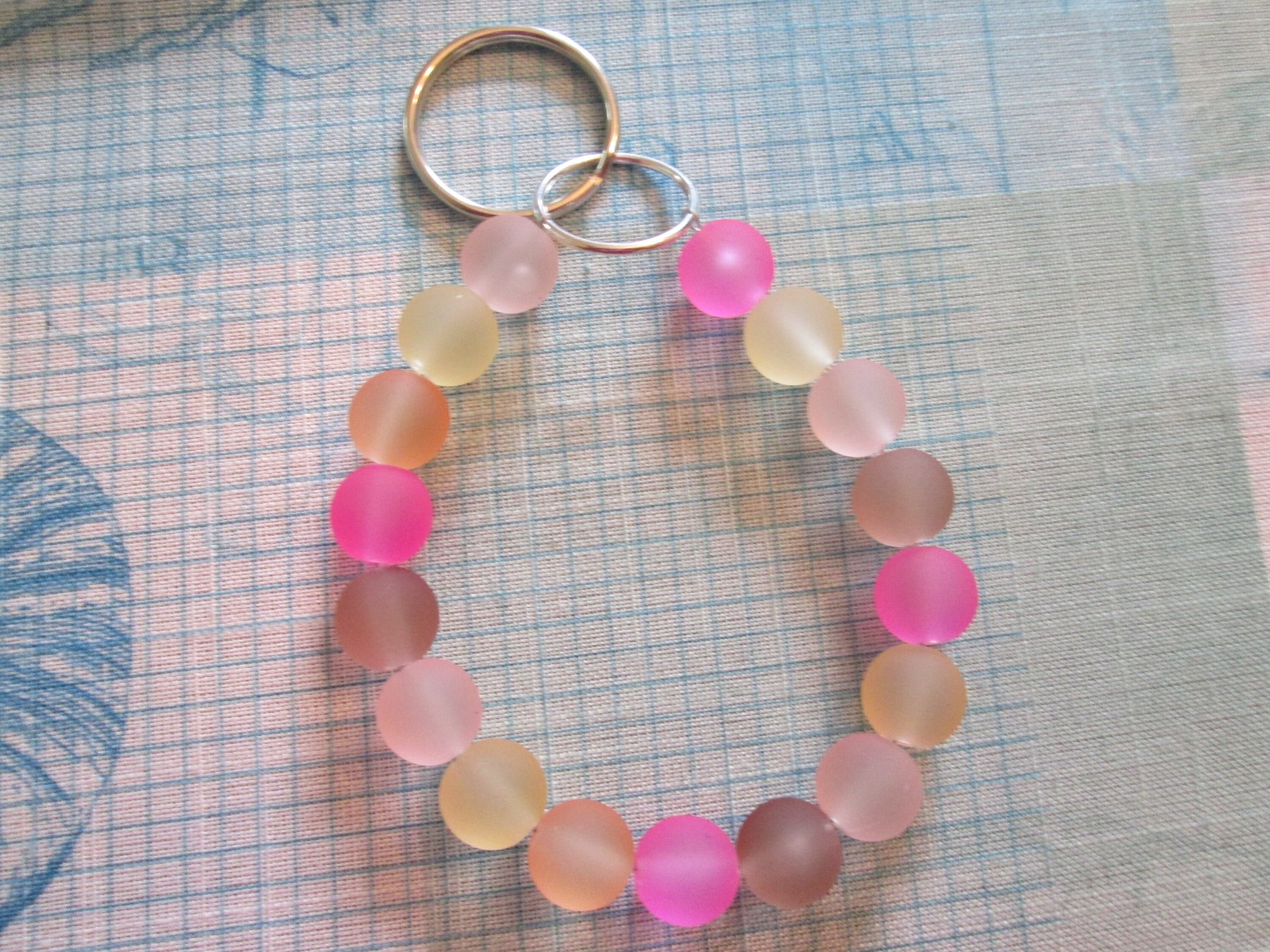Frosted beaded wristlet lanyard