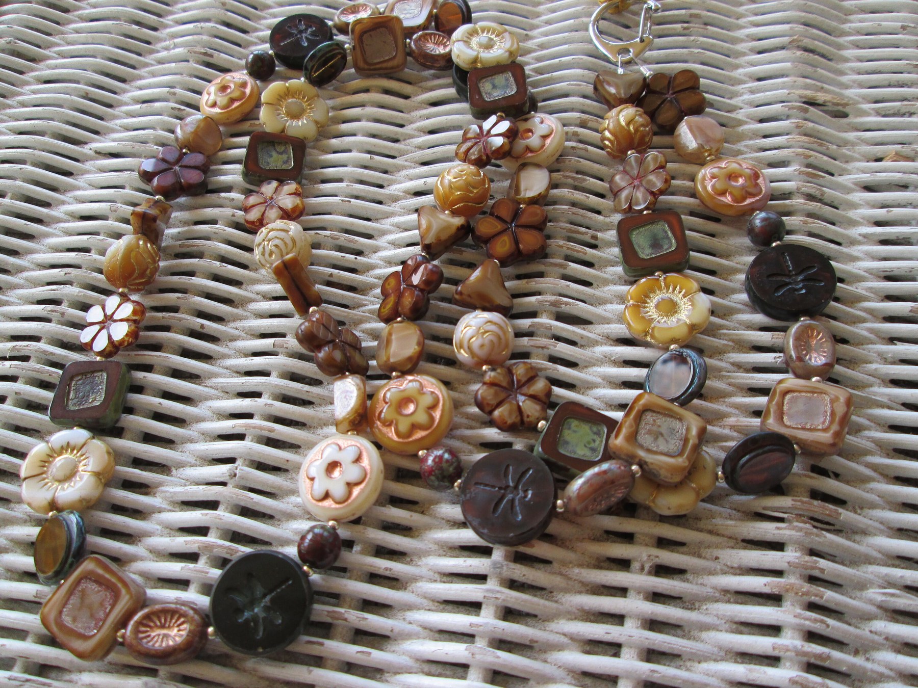 Czech Glass Beaded Lanyard, Floral Flower Shape, ID Badge Holder Necklace, Eyeglass Chain, Teacher Nurse Gift, detail 2
