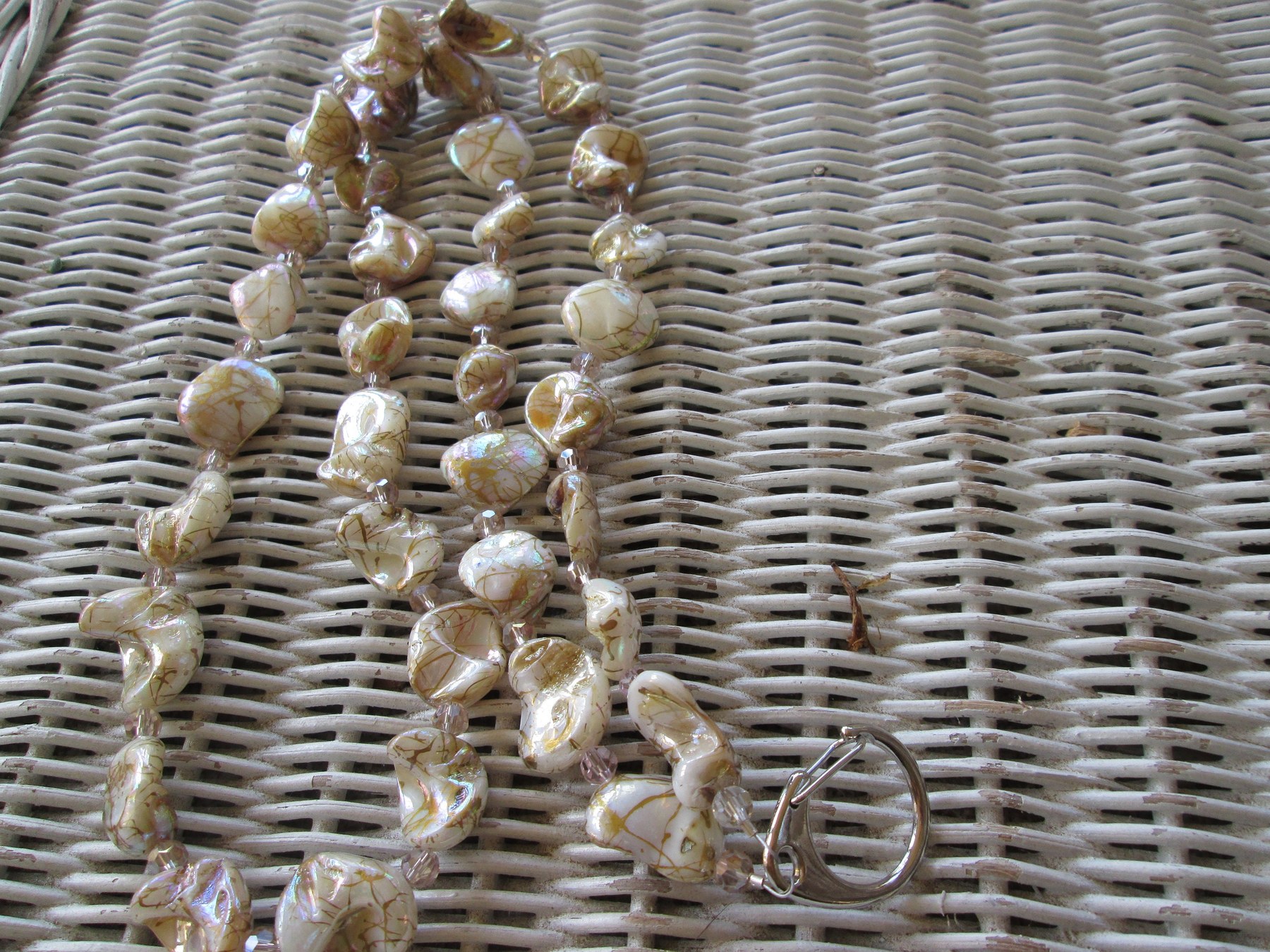 Lanyard, Gold drizzle shell beads, 765, detail 3