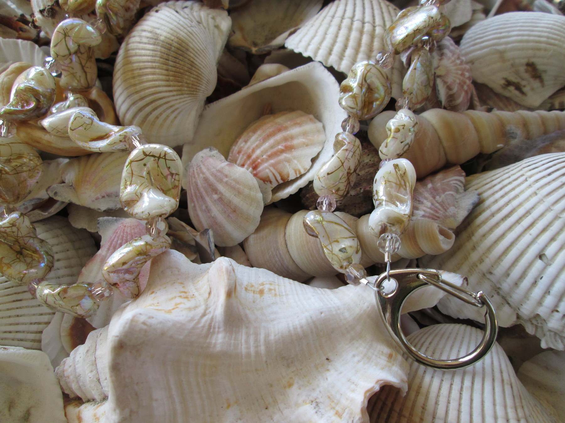 Lanyard, Gold drizzle shell beads, 765, detail 4