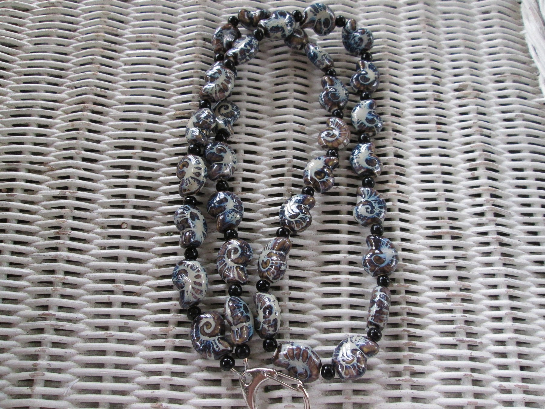 Lanyard, Snail Nautilus beaded lanyard, 996, detail 2