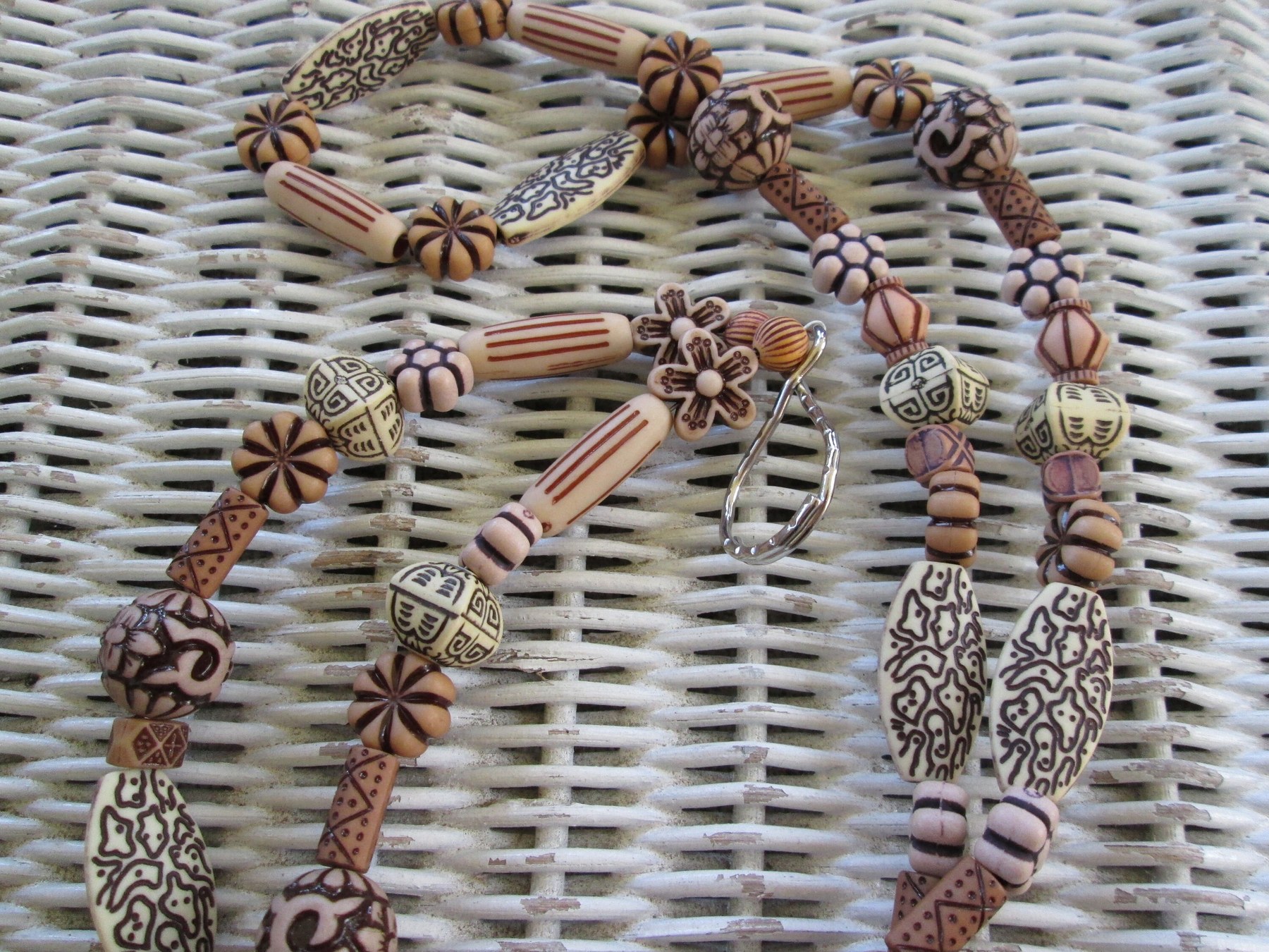 Lanyard, Old World Acrylic Bead Mix, 994, detail 3