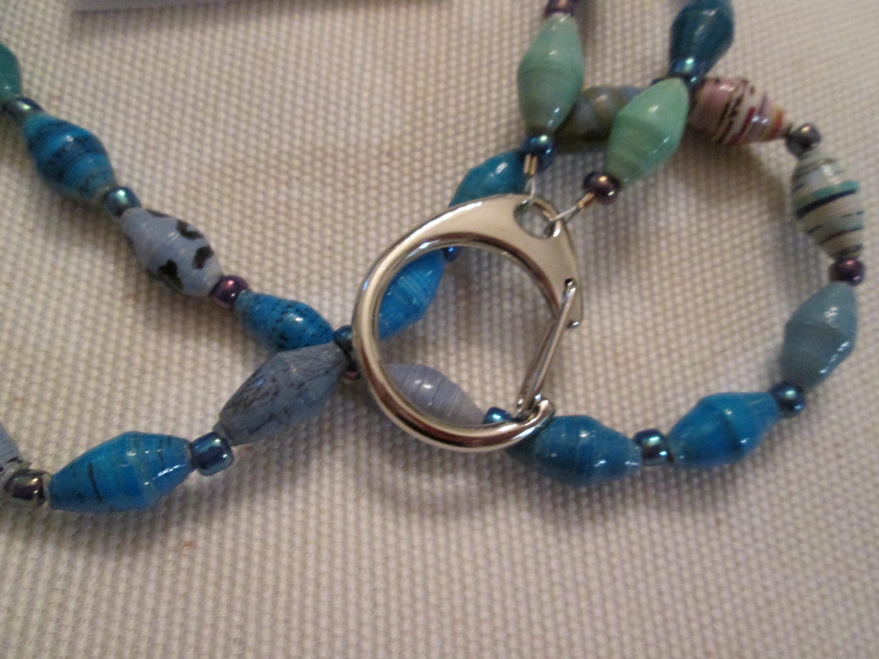 Lanyard, Outreach Uganda Oceanic Paper Beaded Lanyard, 977, detail 3