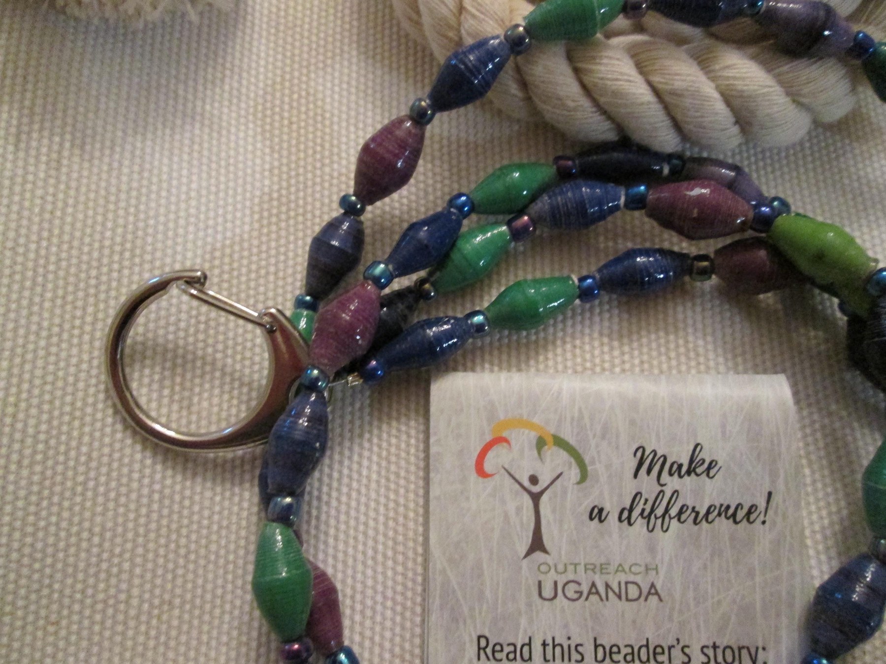 Lanyard, Outreach Uganda Vineyard paper beads, 937, detail 2