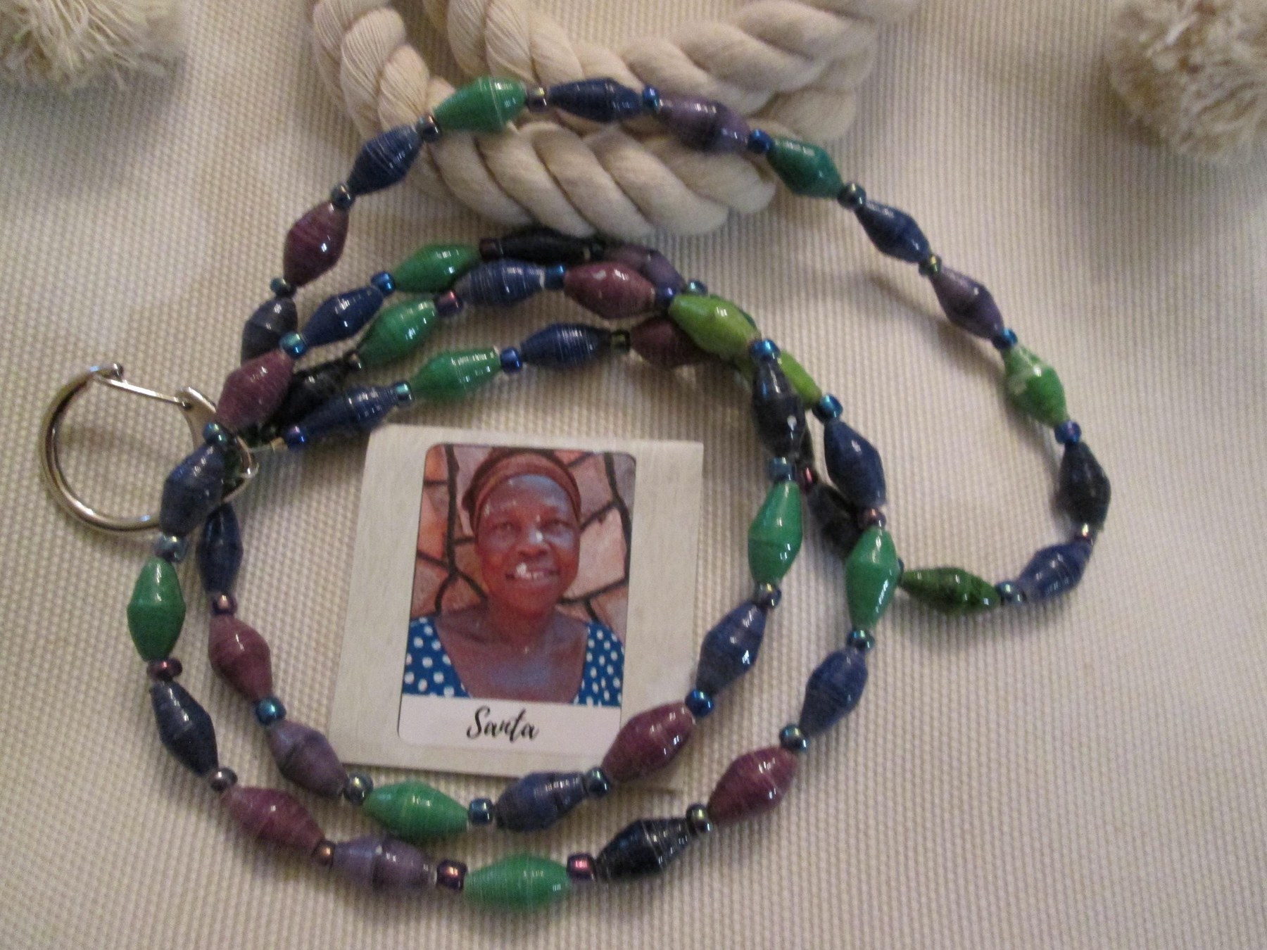 Lanyard, Outreach Uganda Vineyard paper beads, 937, detail 4