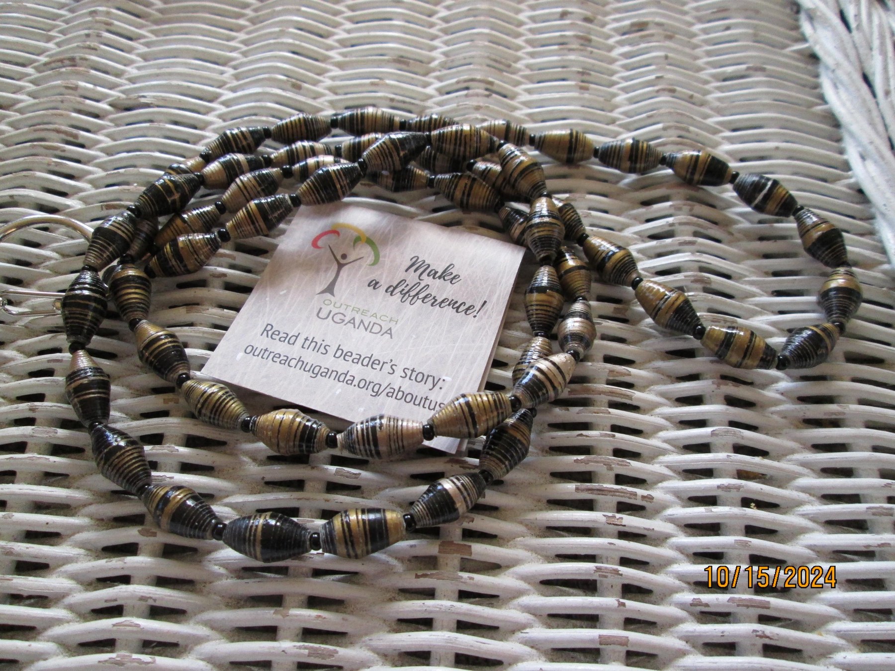 Lanyard, Outreach Uganda Black and Gold Paper Bead Lanyard, 167, detail 3