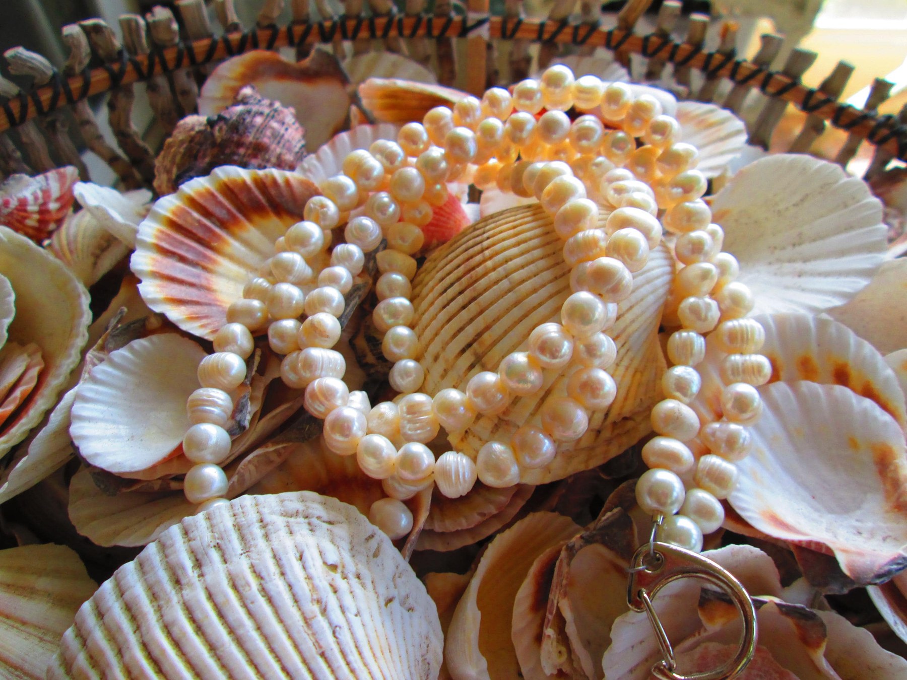Lanyard, Freshwater Pearl beaded lanyard, 825