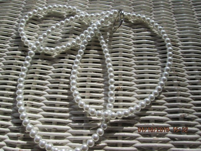White Glass 6mm Pearl Beaded Lanyard: ID Badge, 759, detail 3