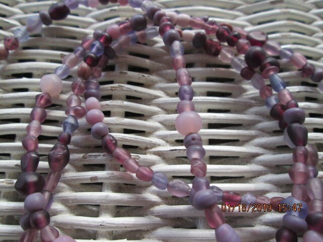 Handmade Purple Beaded Eyeglass Chain: Glass Bead Wire, 1019, detail 3