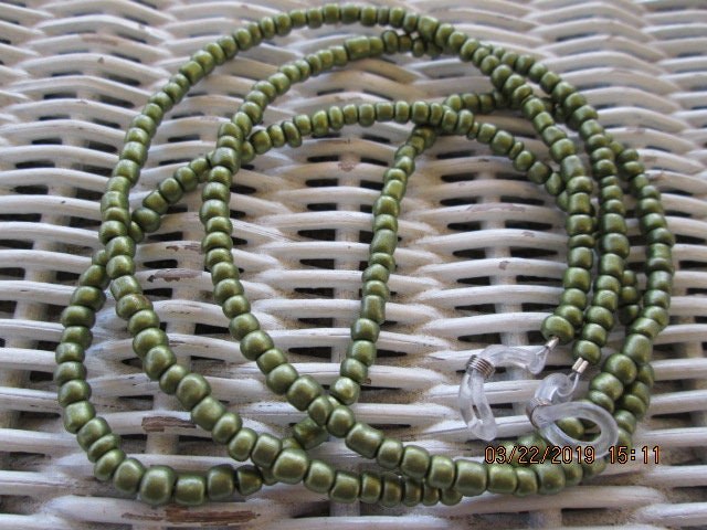 Green Beaded Eyeglass Chain: Glass Bead Glasses Holder, 1037