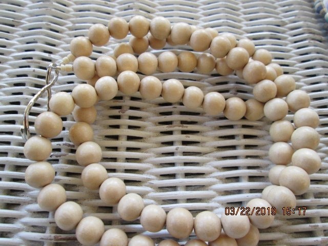 Whitewood beaded lanyard