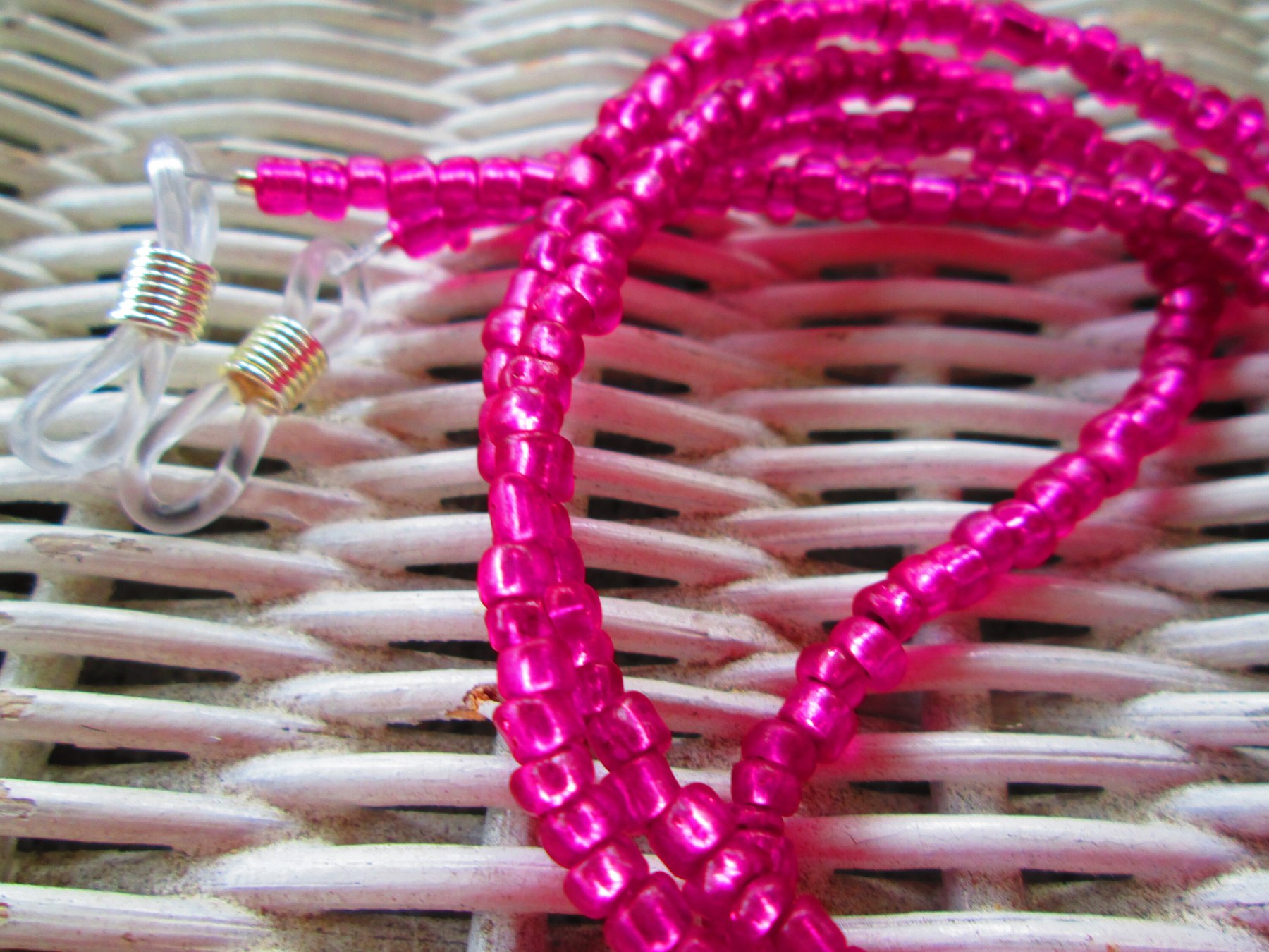 Pink Beaded Eyeglass Chain: Glass Seed Beads, 1027?, detail 3