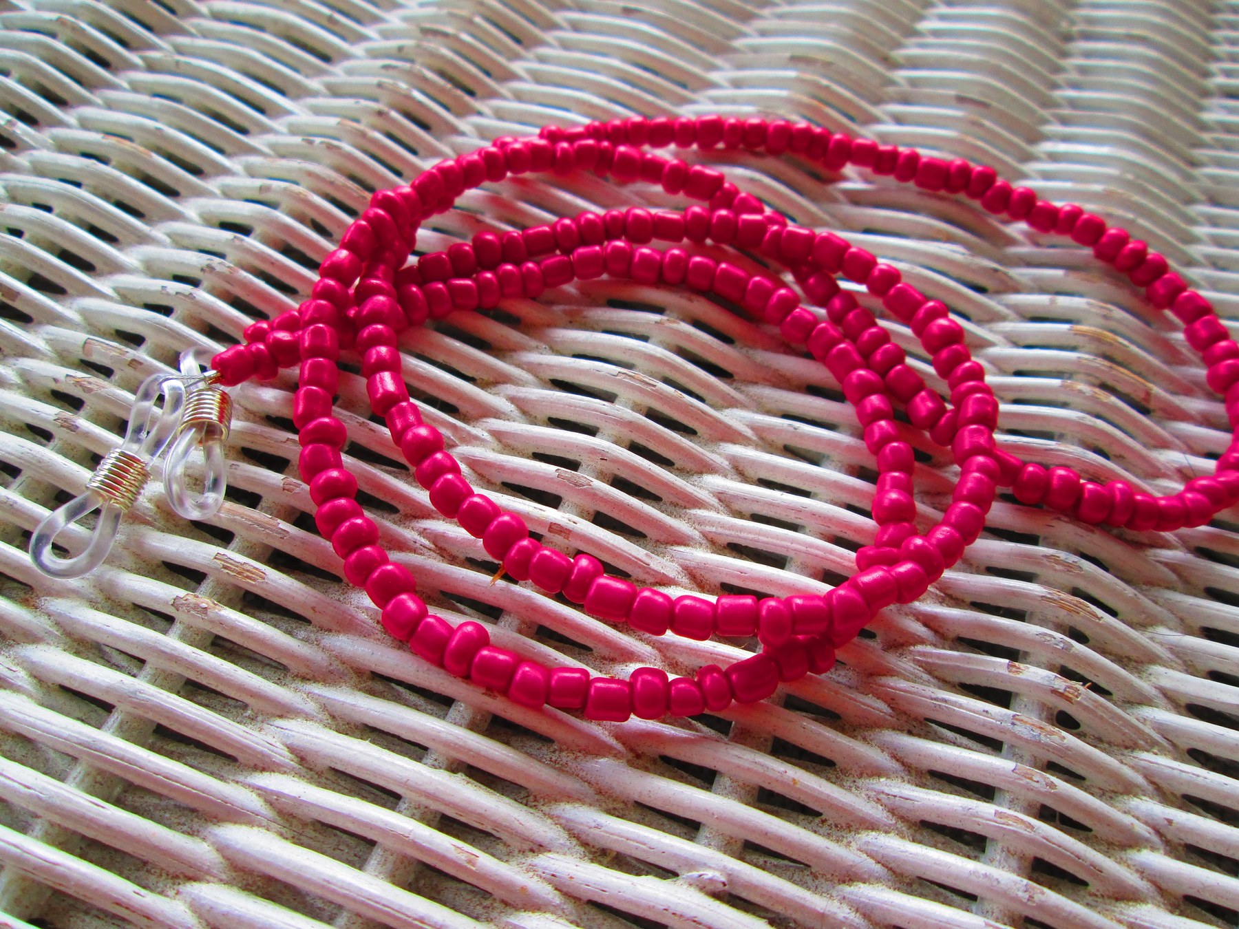Fuchsia Glass Bead Eyeglass Chain, 1082