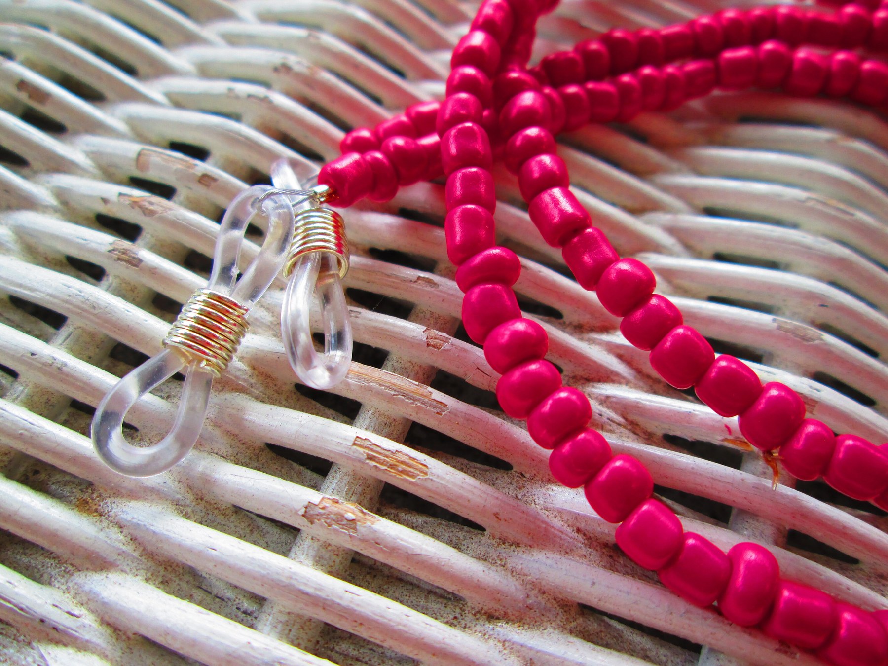 Fuchsia Glass Bead Eyeglass Chain, 1082, detail 3