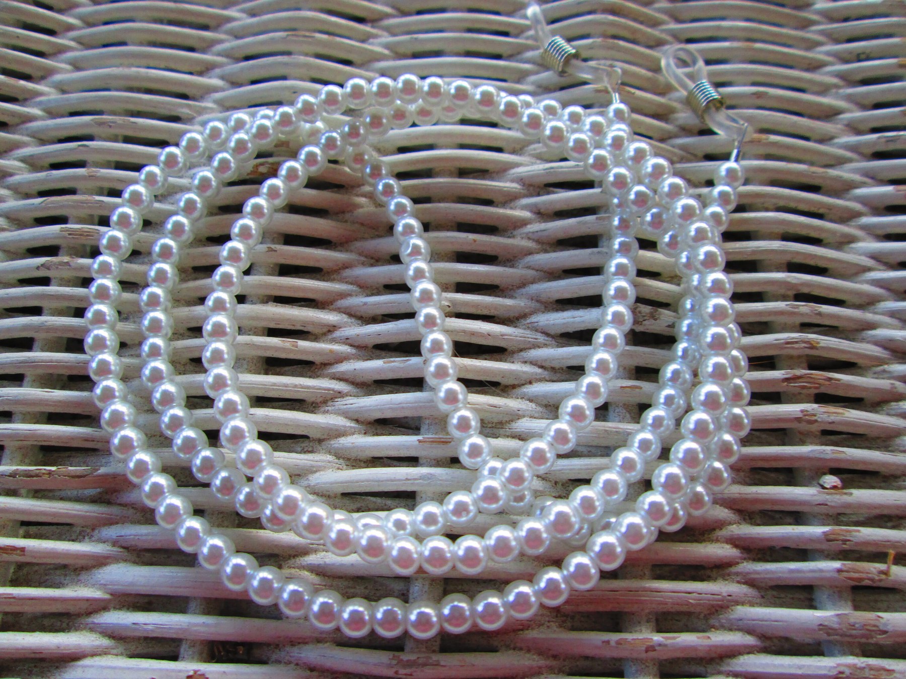 Eyeglass Chain, White glass 4mm round pearl, 1088