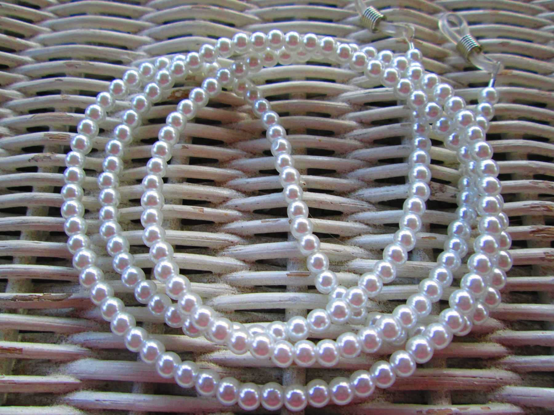 Eyeglass Chain, White glass 4mm round pearl, 1088, detail 3