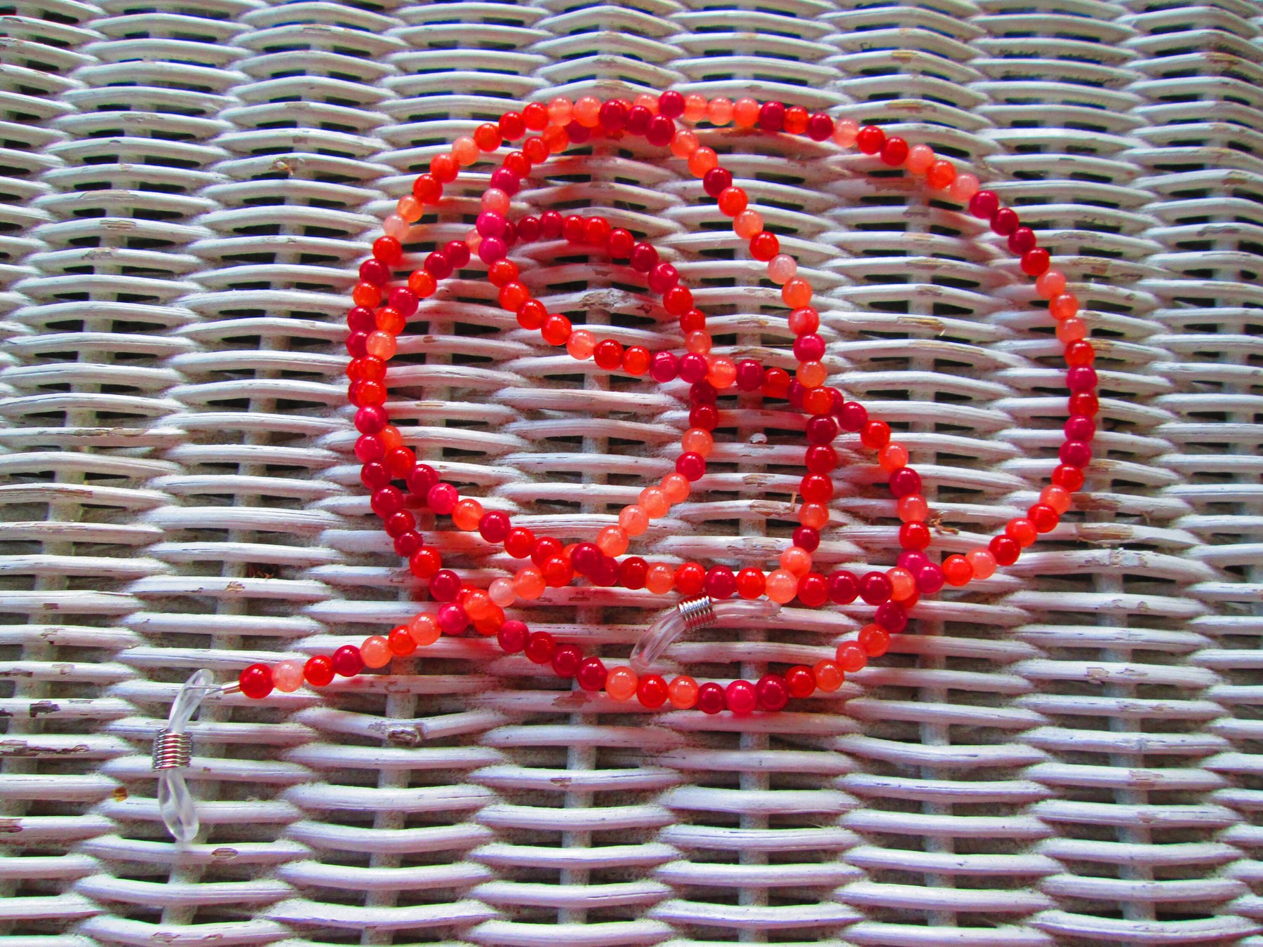 Orange quartzite 4mm stone beads, 1094, detail 2