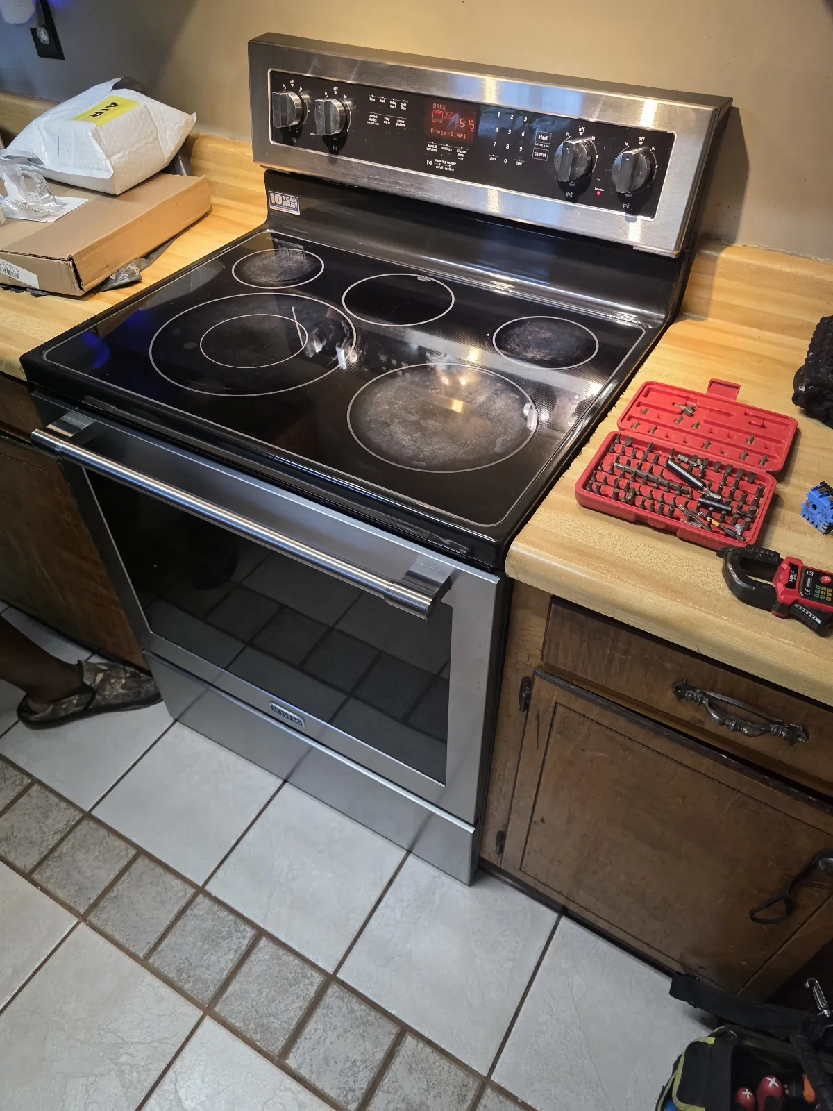 Stainless gas range in a customer’s kitchen