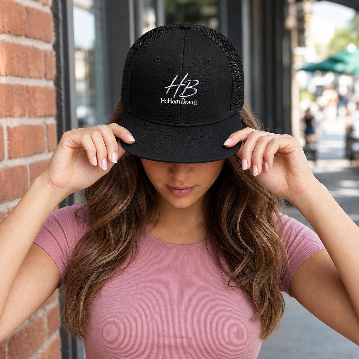Embroidery Flat-Brim Mesh Cap