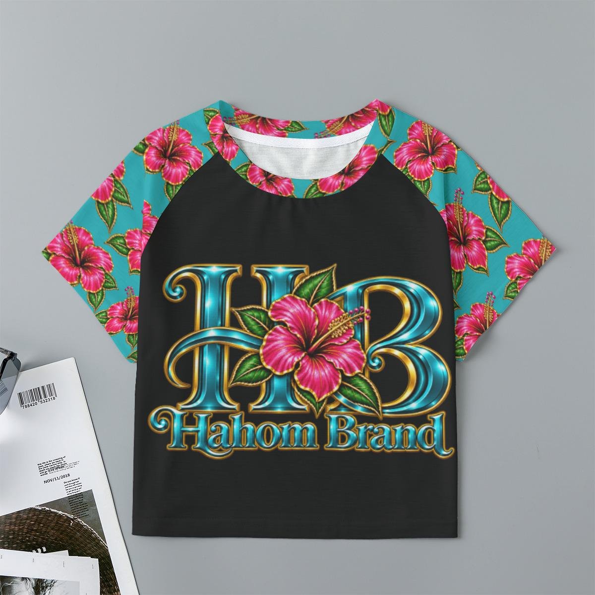 Eco-friendly All-Over Print Women's cropped Raglan T-shirt With Short Sleeve, view 2
