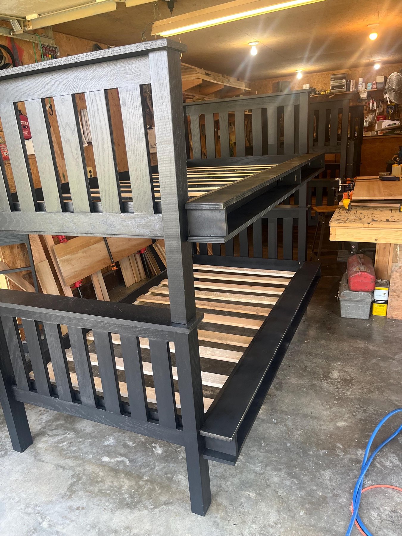 Handcrafted Twin Bunk Bed, detail 2