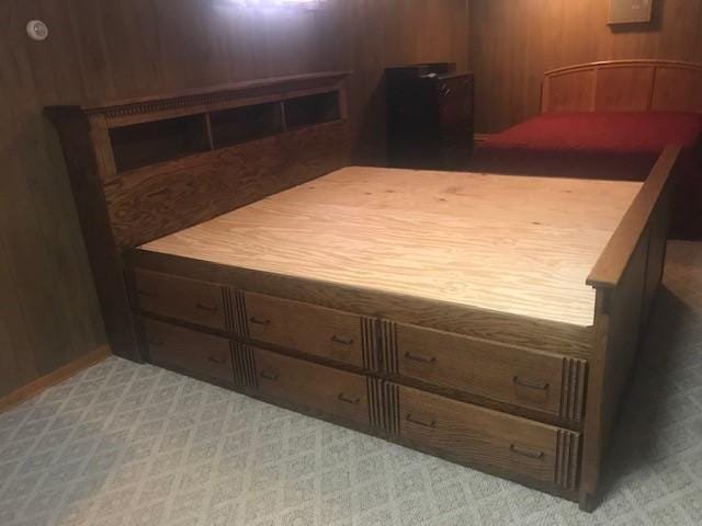 Handcrafted King Storage Bed, Twelve Under bed drawers, Headboard Shelf, No box springs needed, detail 2