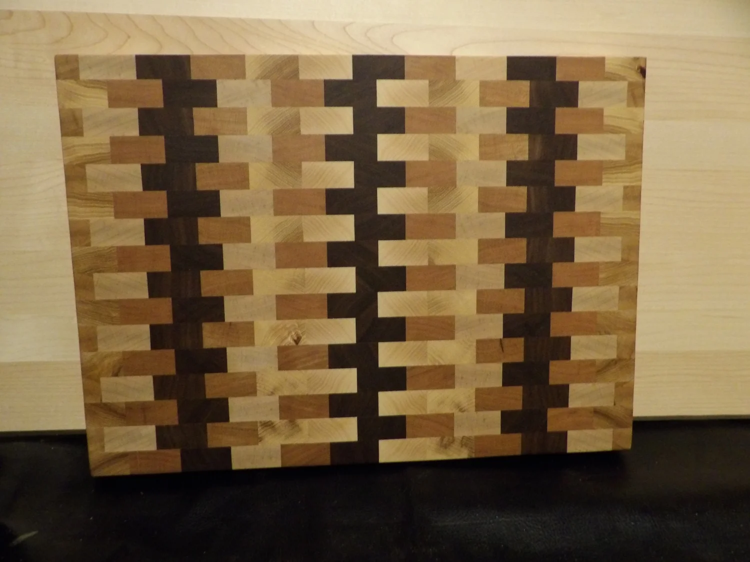 End Grain Cutting Board  MEDIUM
