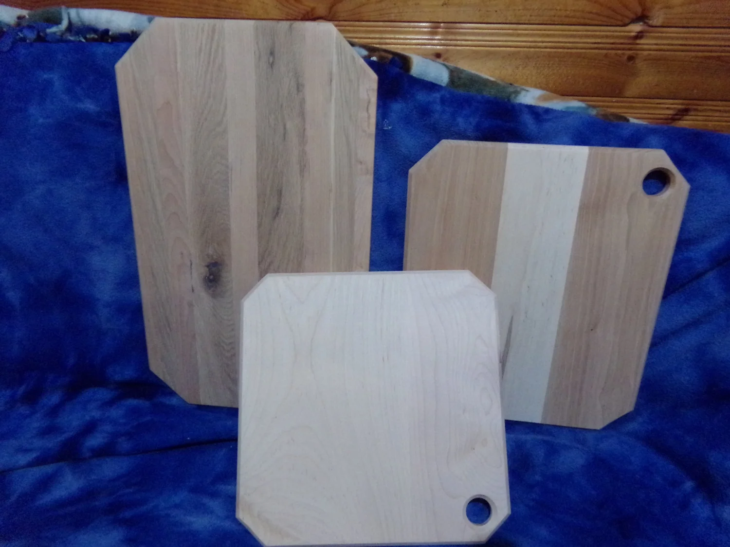 Hardwood cutting board