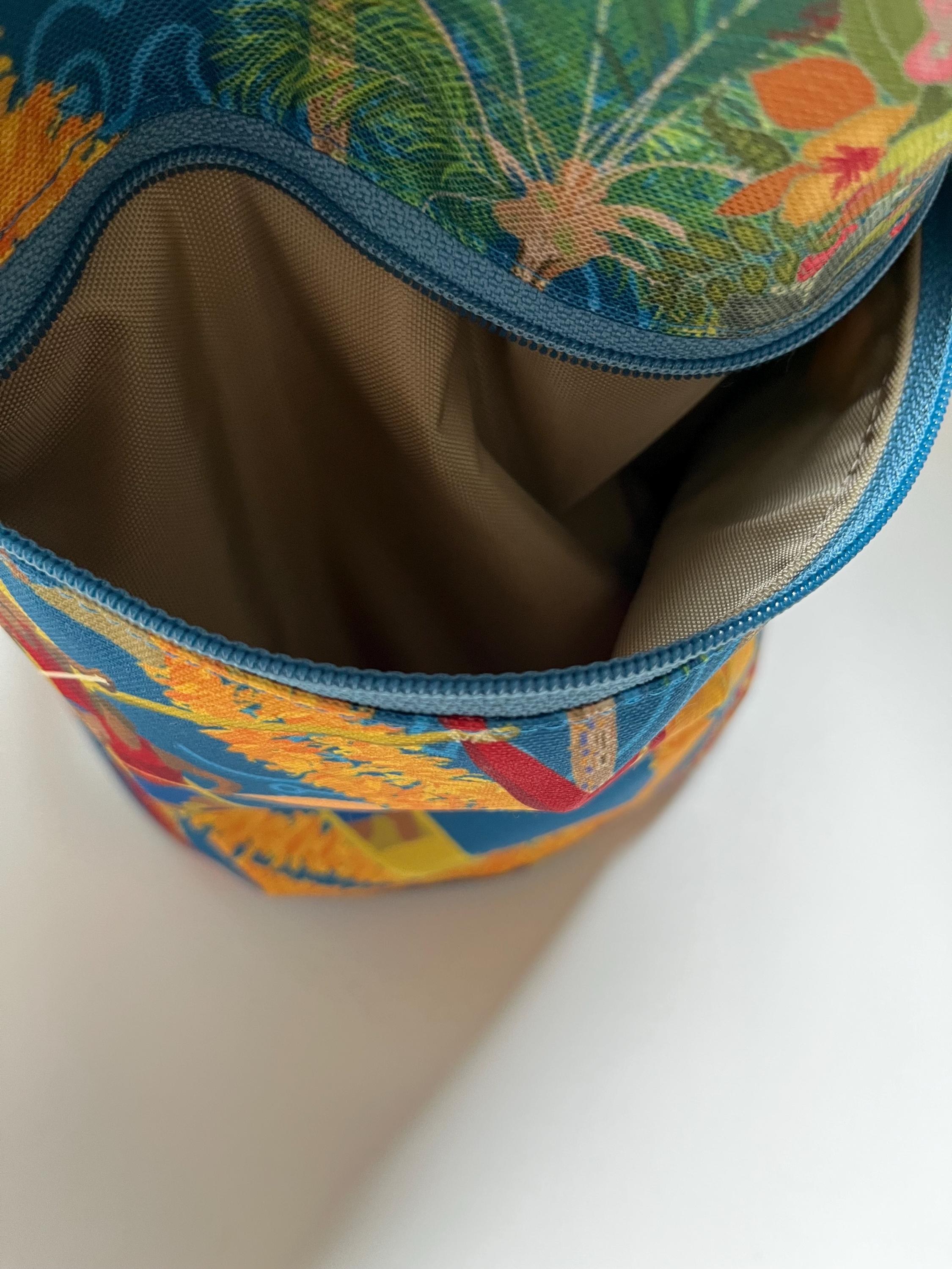 Kamehameha Parade (blue) Washable Tote Shopping Bag, view 4