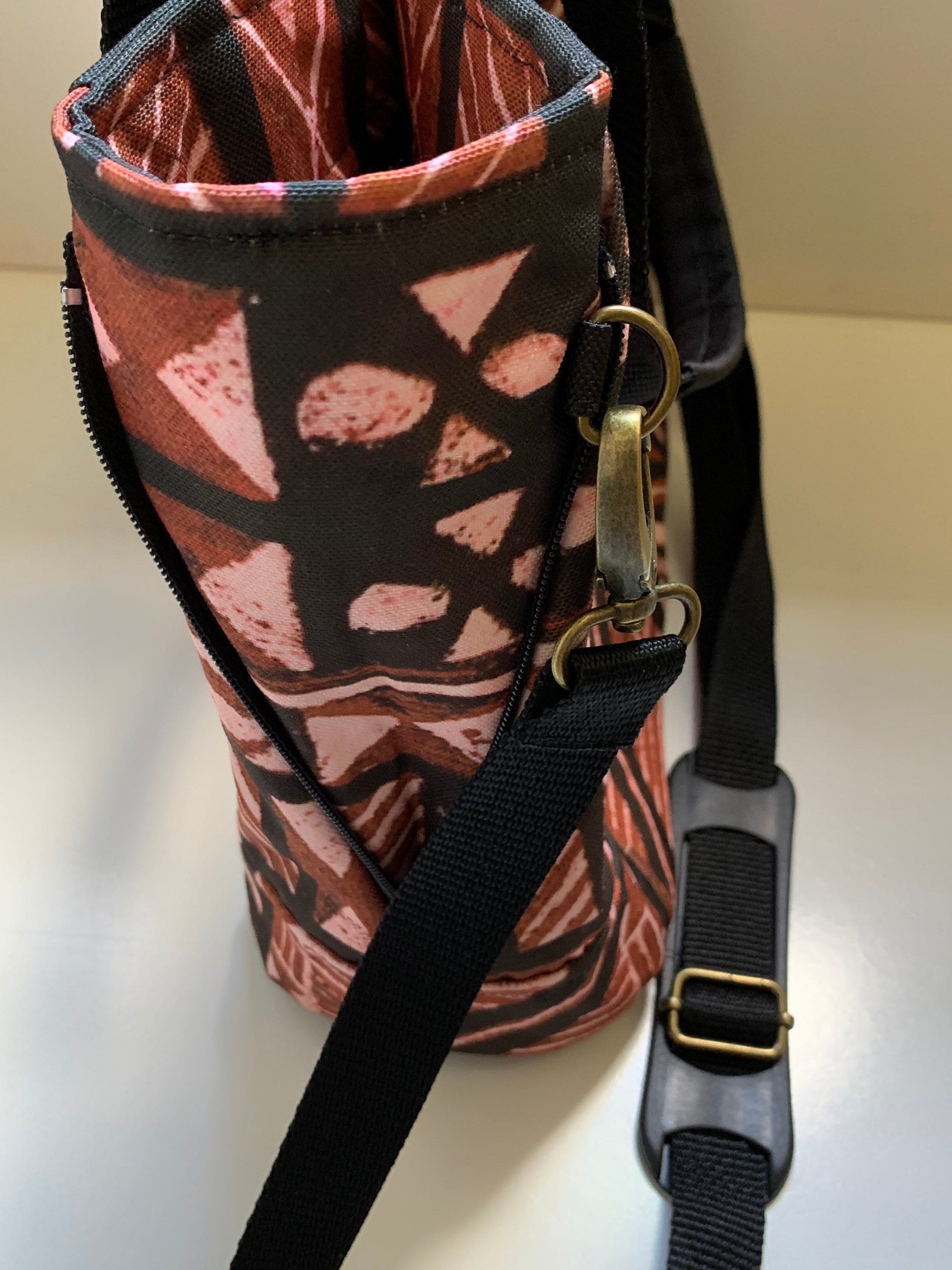 Tapa Kapa Barkcloth Convertible Expandable Shoulder Bag Purse, view 4