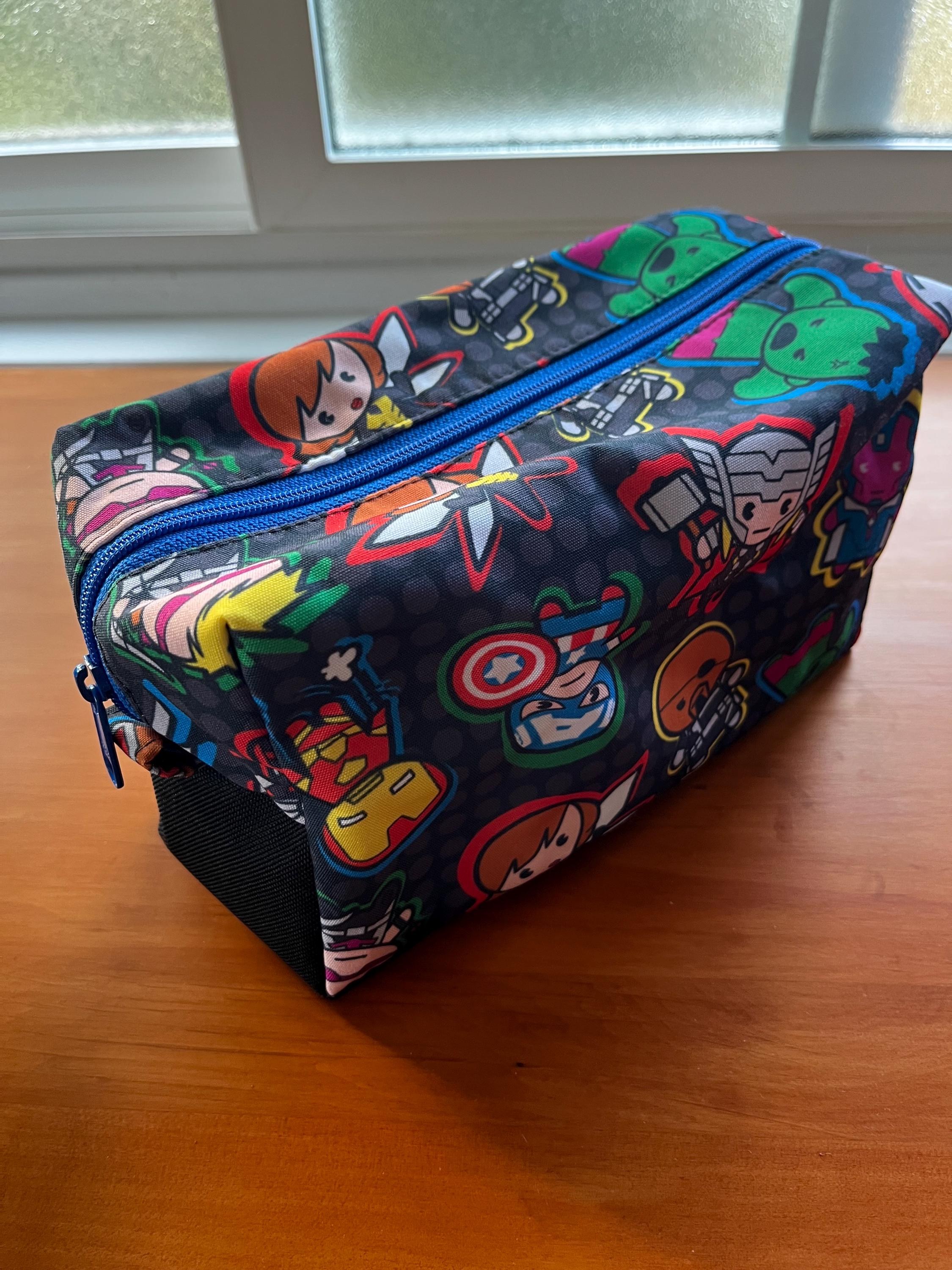 Chibi Marvels Cosmetics/Travel bag, view 6