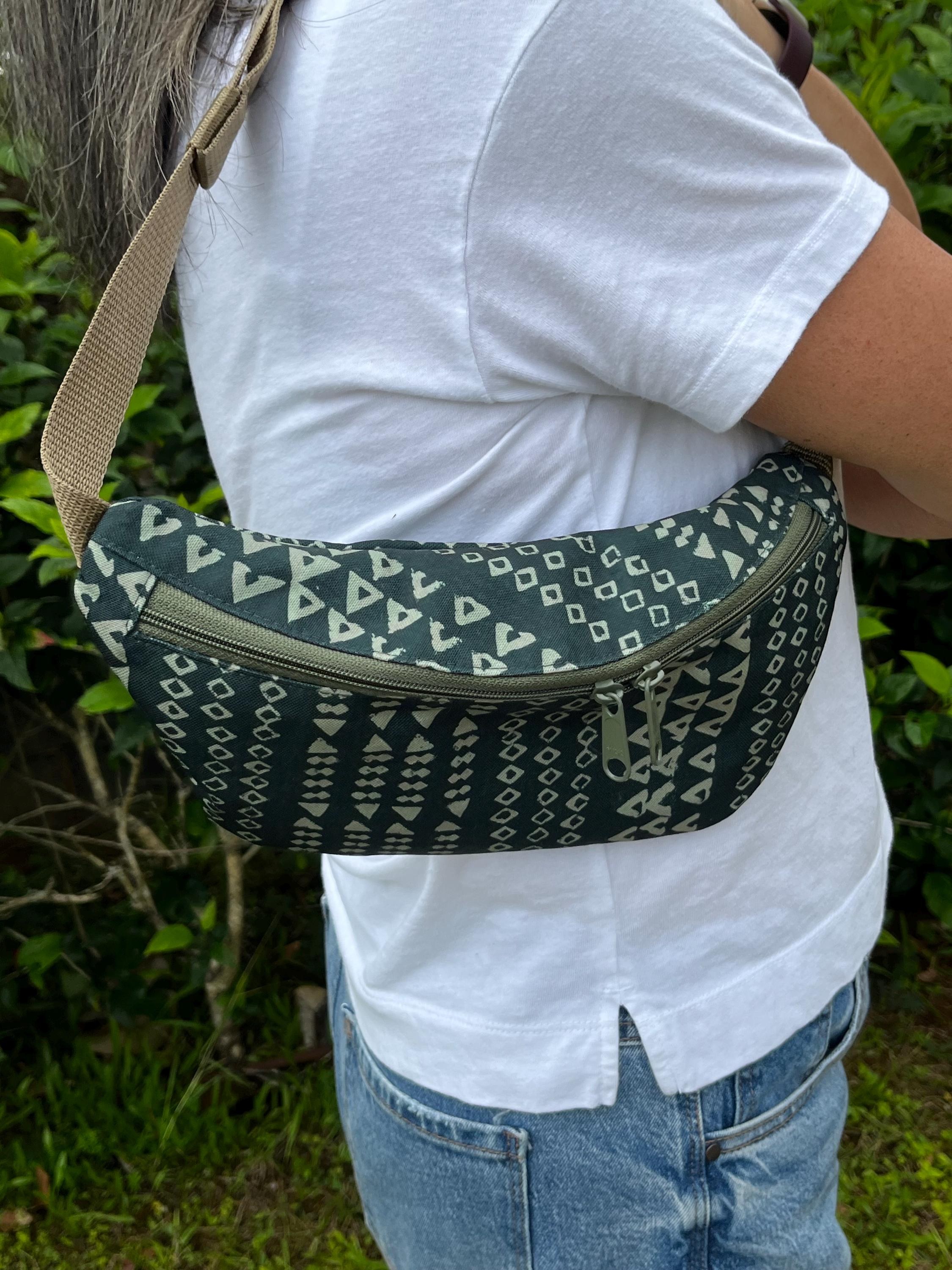 Green Tapa Print Crossbody Pouch