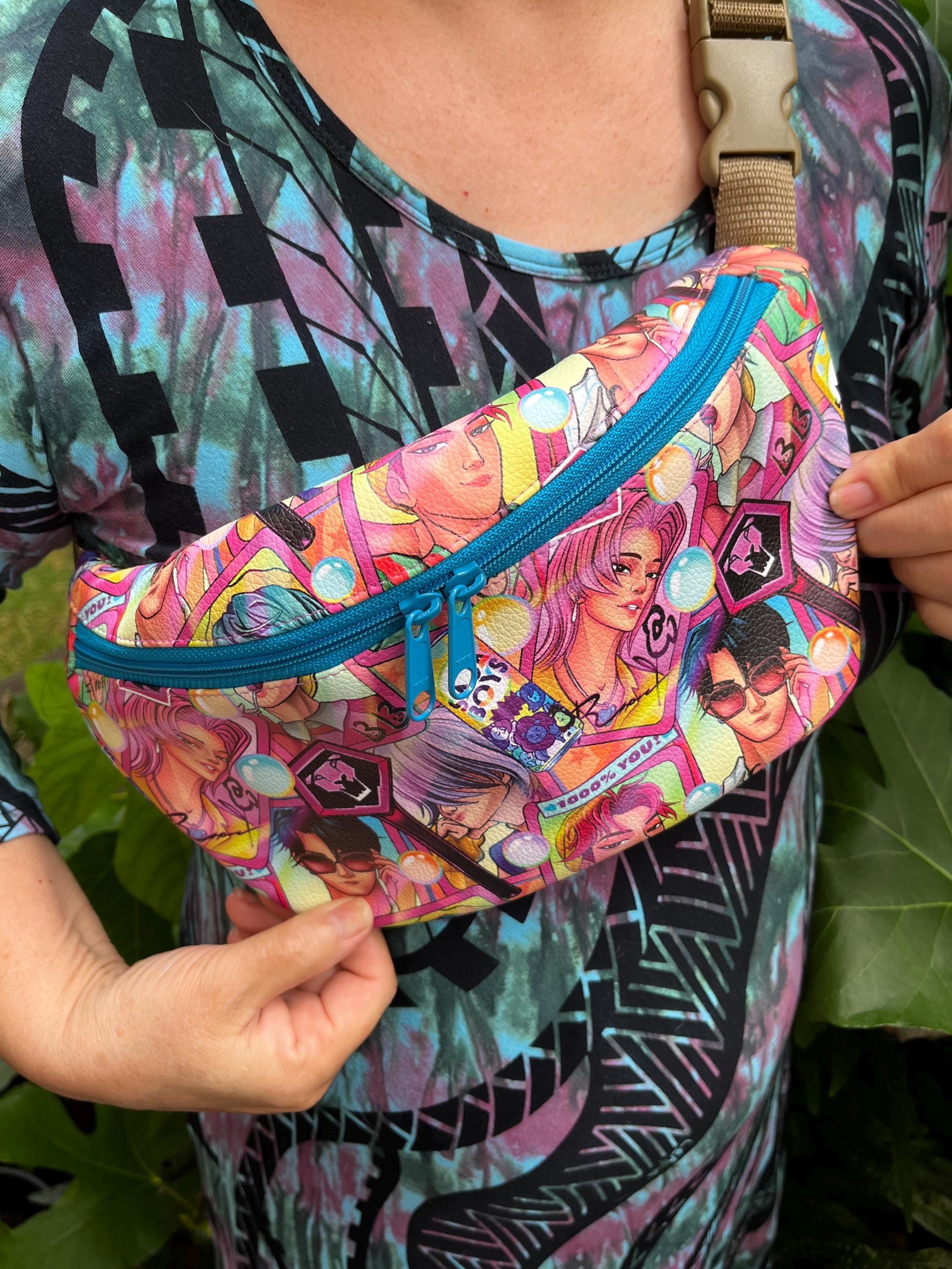 Saja K-Pop Crossbody Pouch, view 5