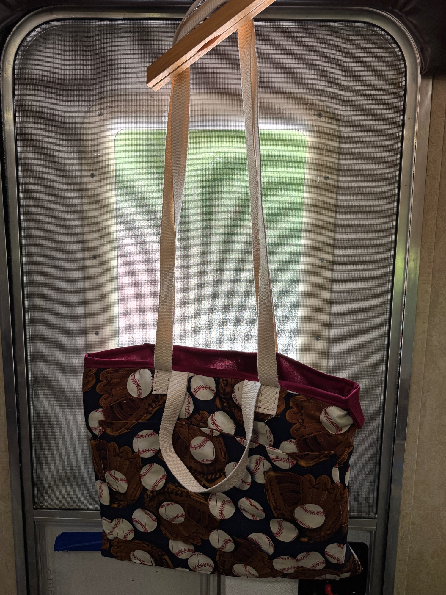 Baseball tote