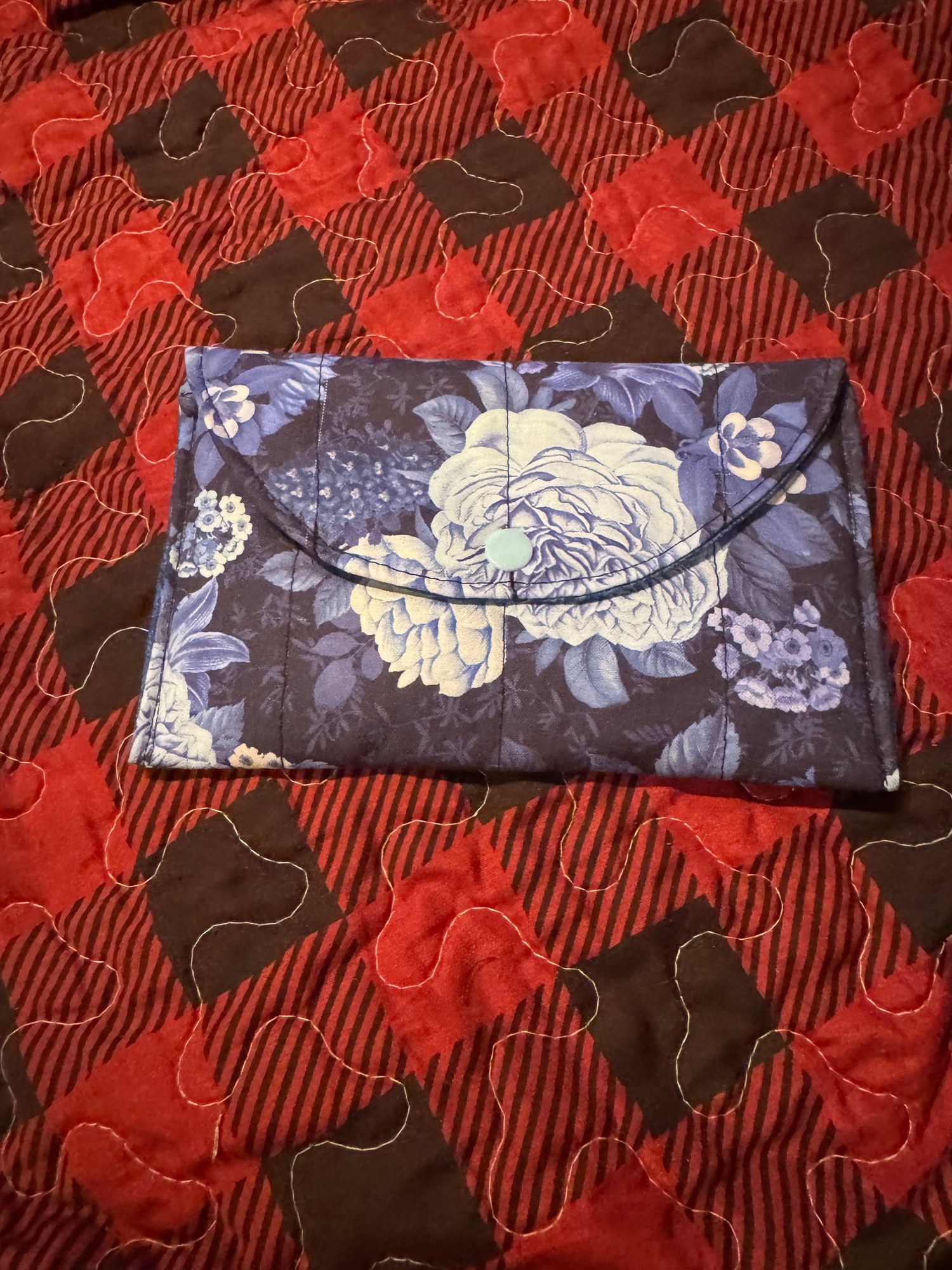 Sunglasses Case/Wallet detail 2